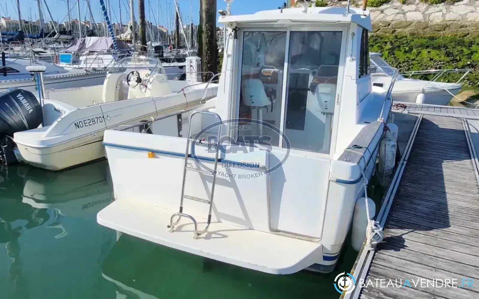slider 2 Beneteau Antares 7