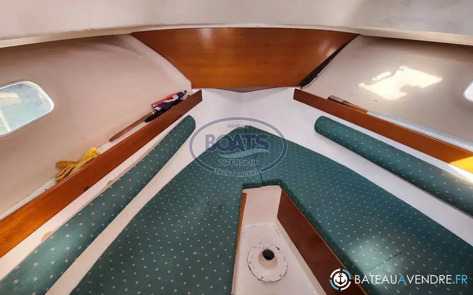 slider 8 Beneteau Antares 7