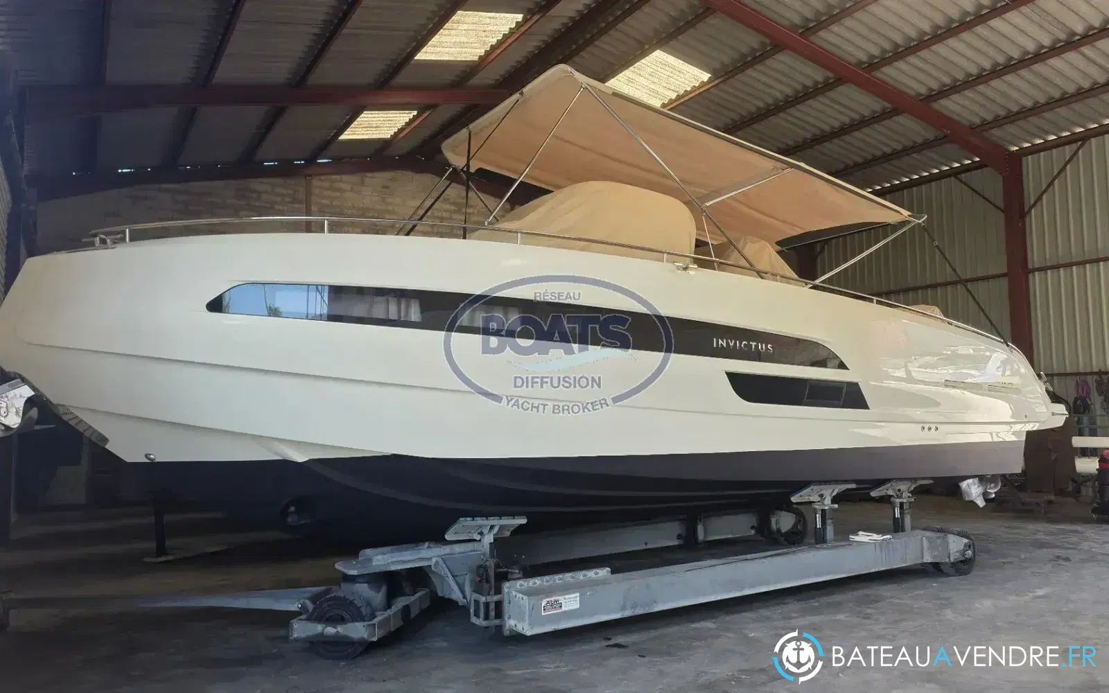 slider 1 Invictus 320 GT