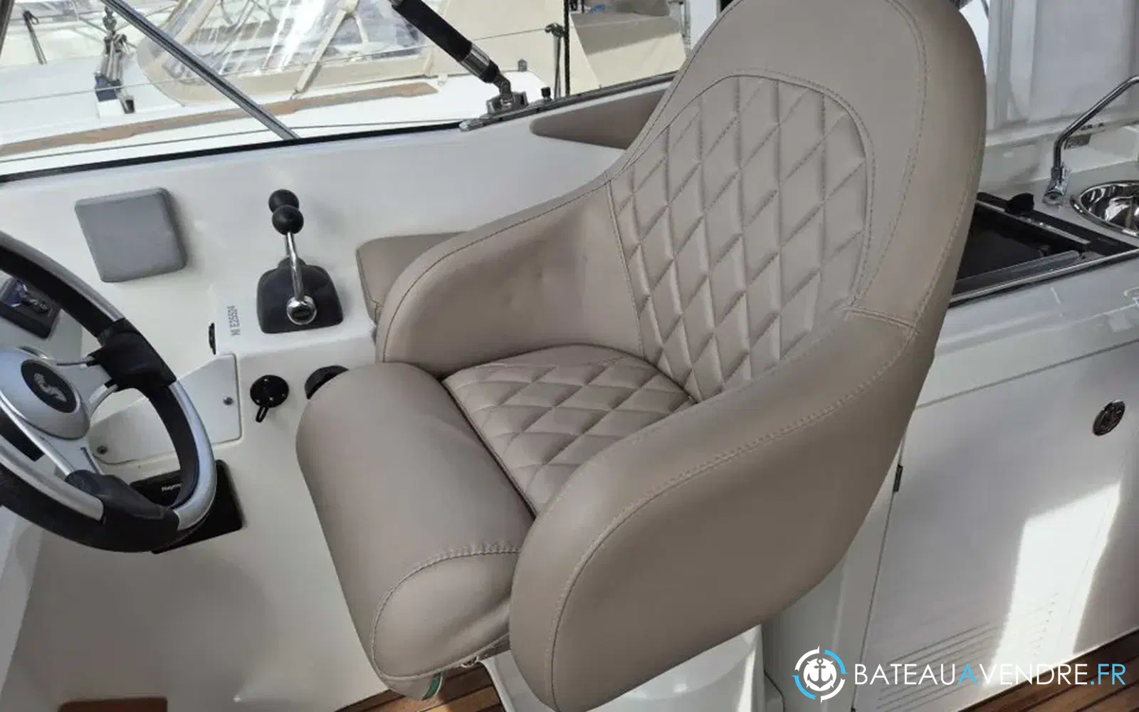 slider 11 Beneteau Monte Carlo 37