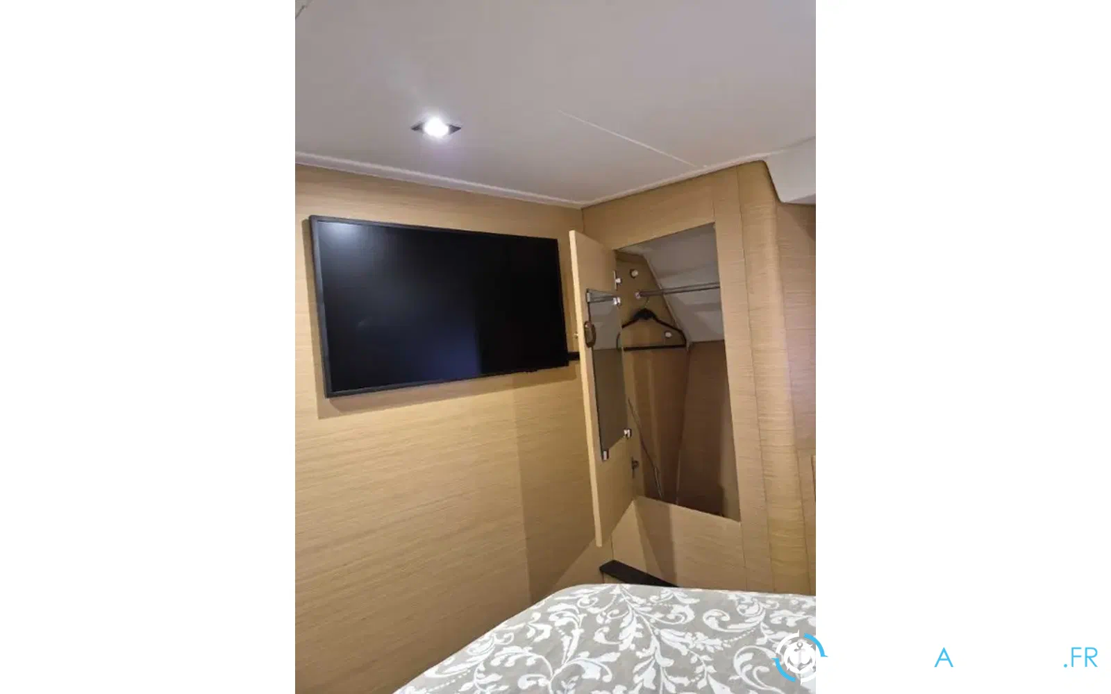 slider 28 Beneteau Monte Carlo 37
