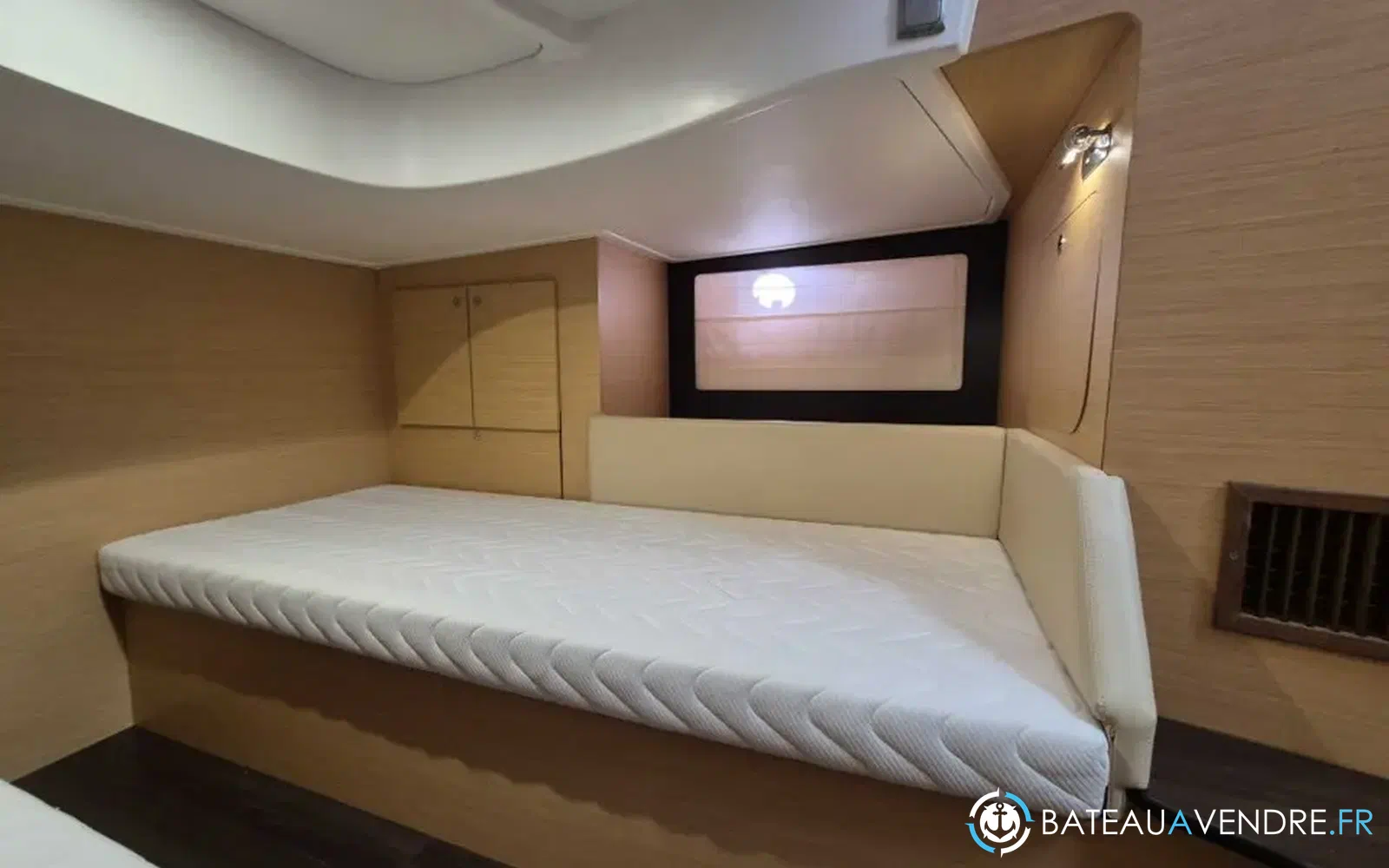 slider 31 Beneteau Monte Carlo 37