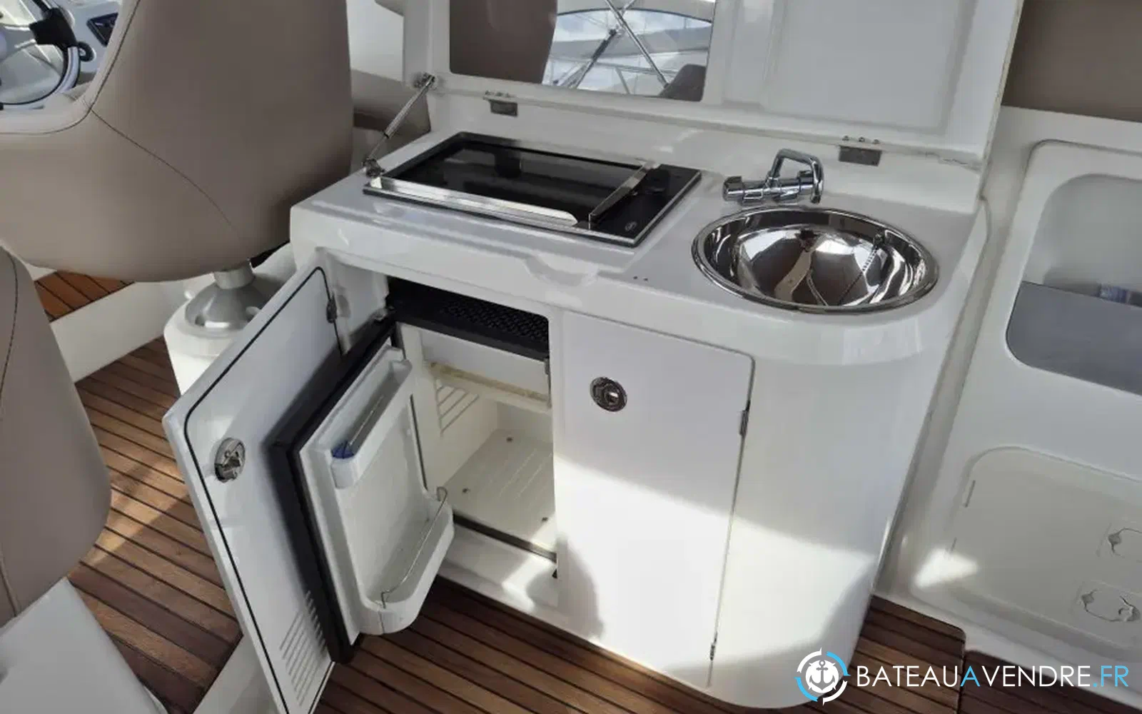 slider 8 Beneteau Monte Carlo 37