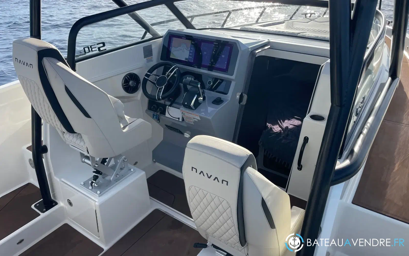 slider 8 Navan S30