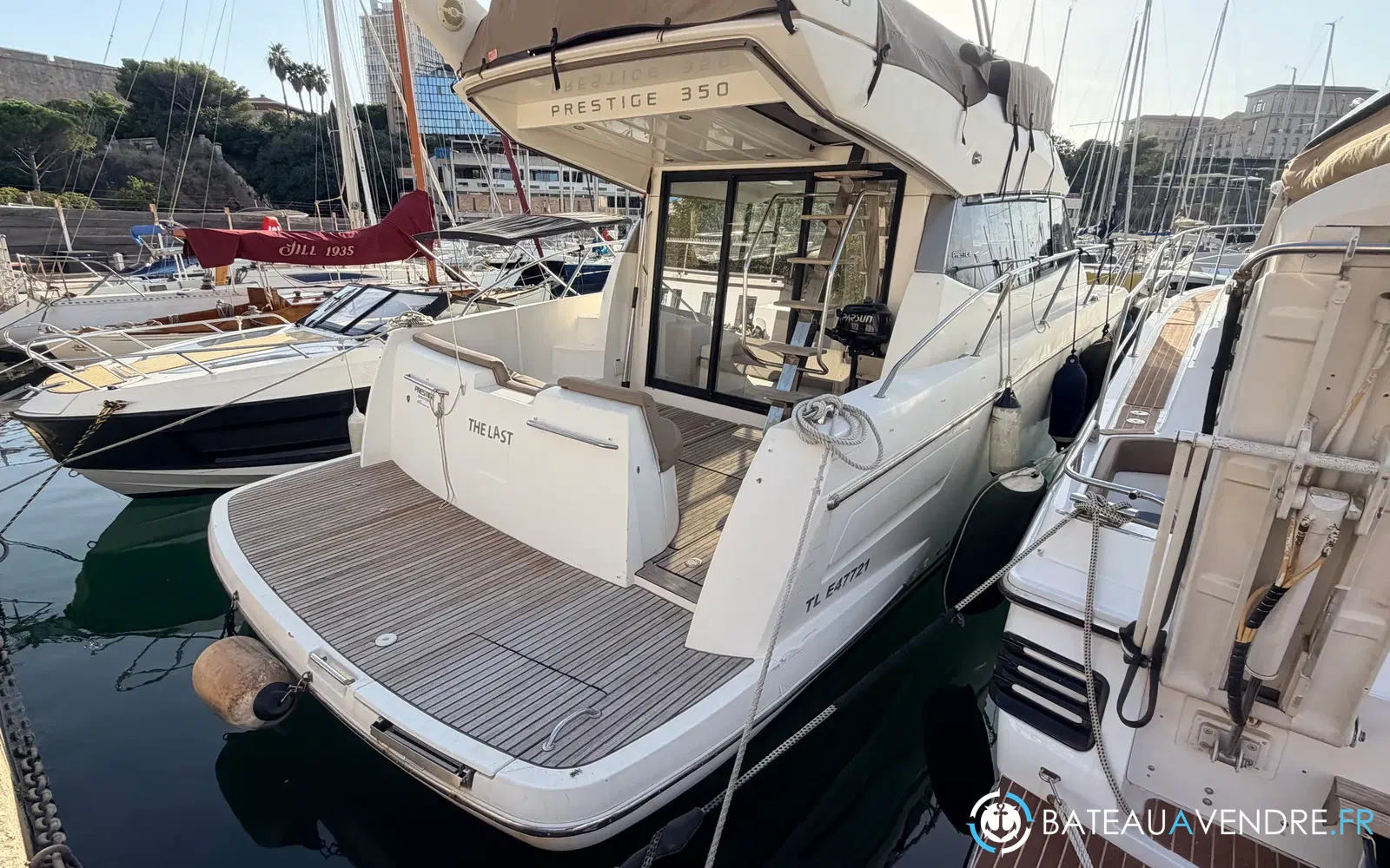 slider 25 Prestige Yachts 350 Fly