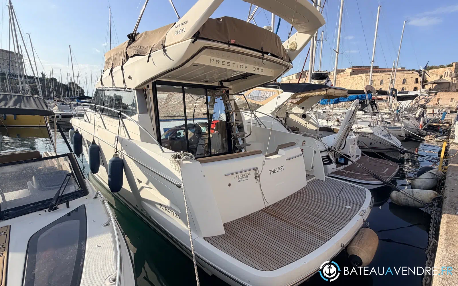 slider 26 Prestige Yachts 350 Fly