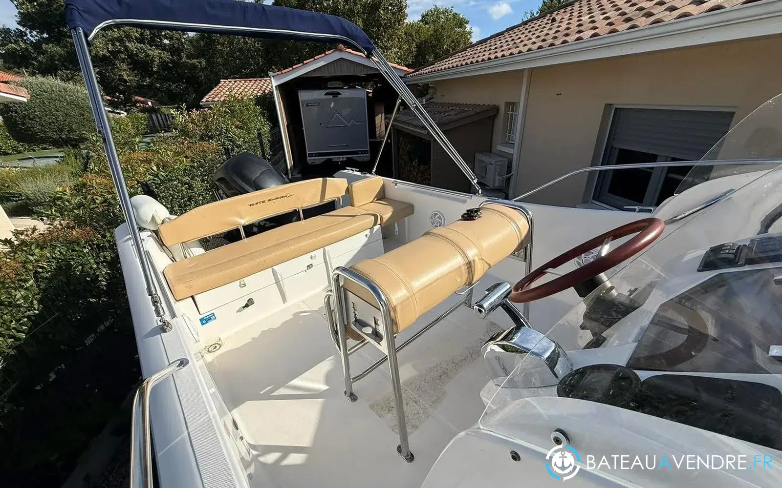slider 13 Kelt White Shark 228