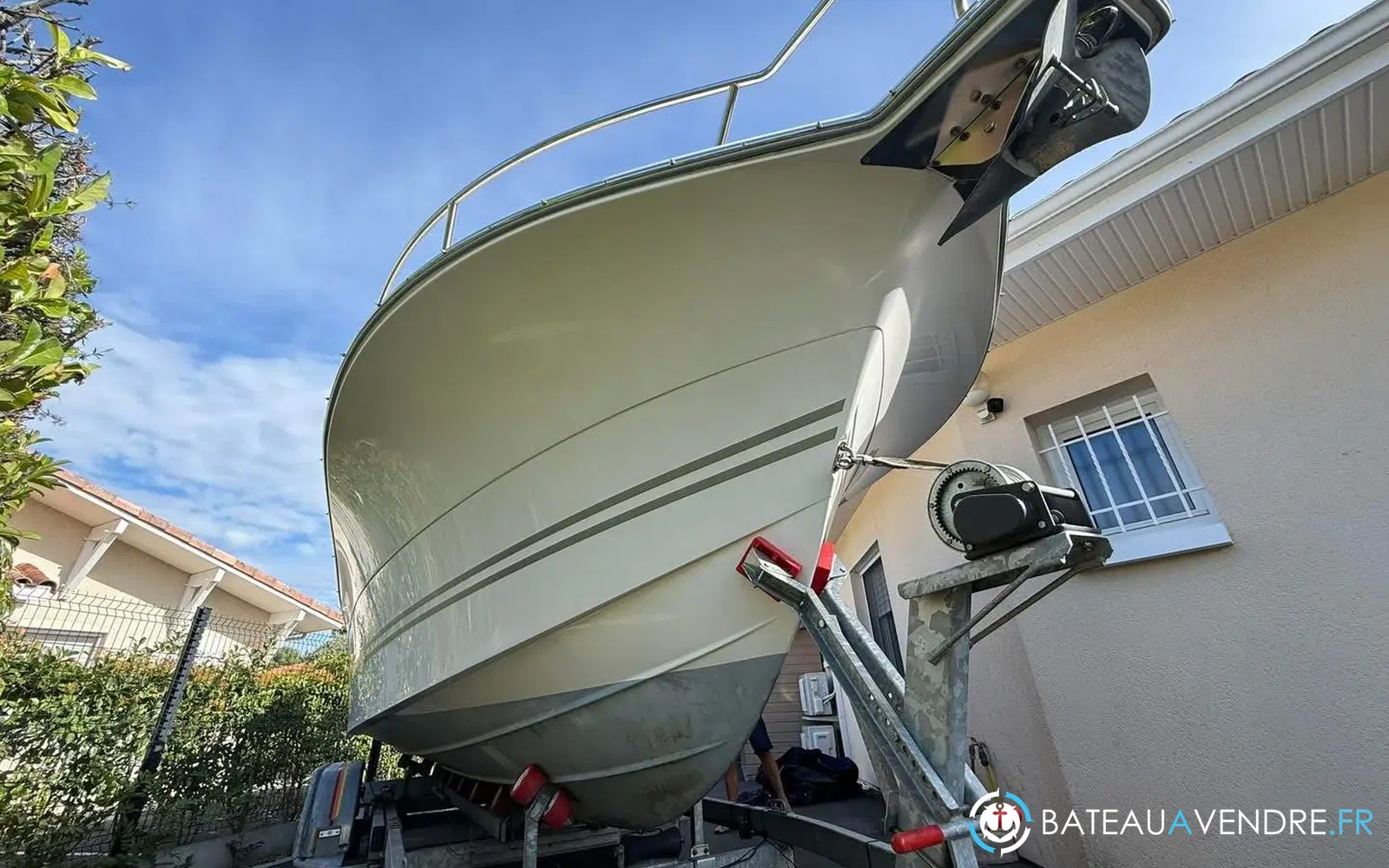 slider 21 Kelt White Shark 228