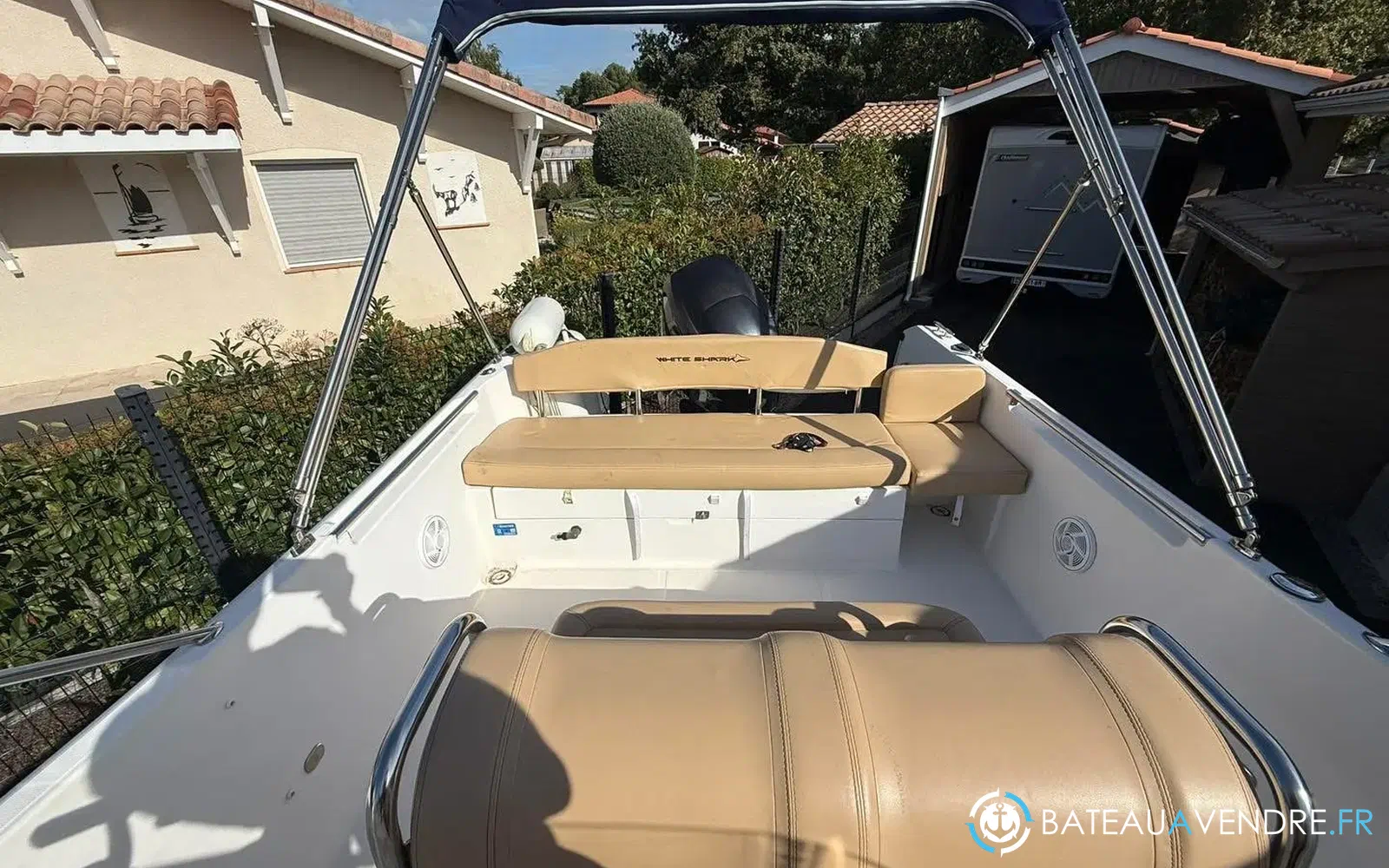 slider 8 Kelt White Shark 228