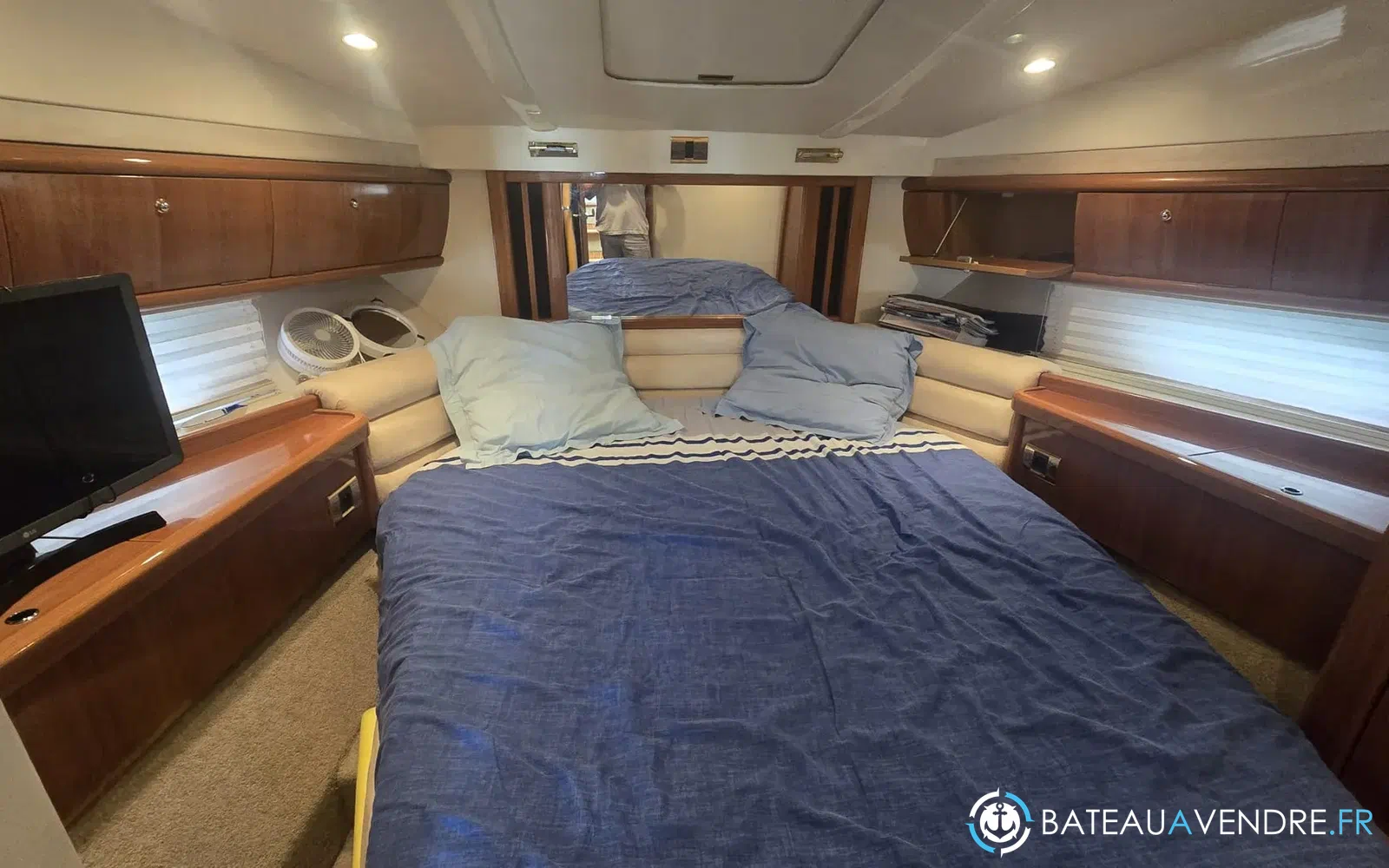 slider 34 Sealine 42.5