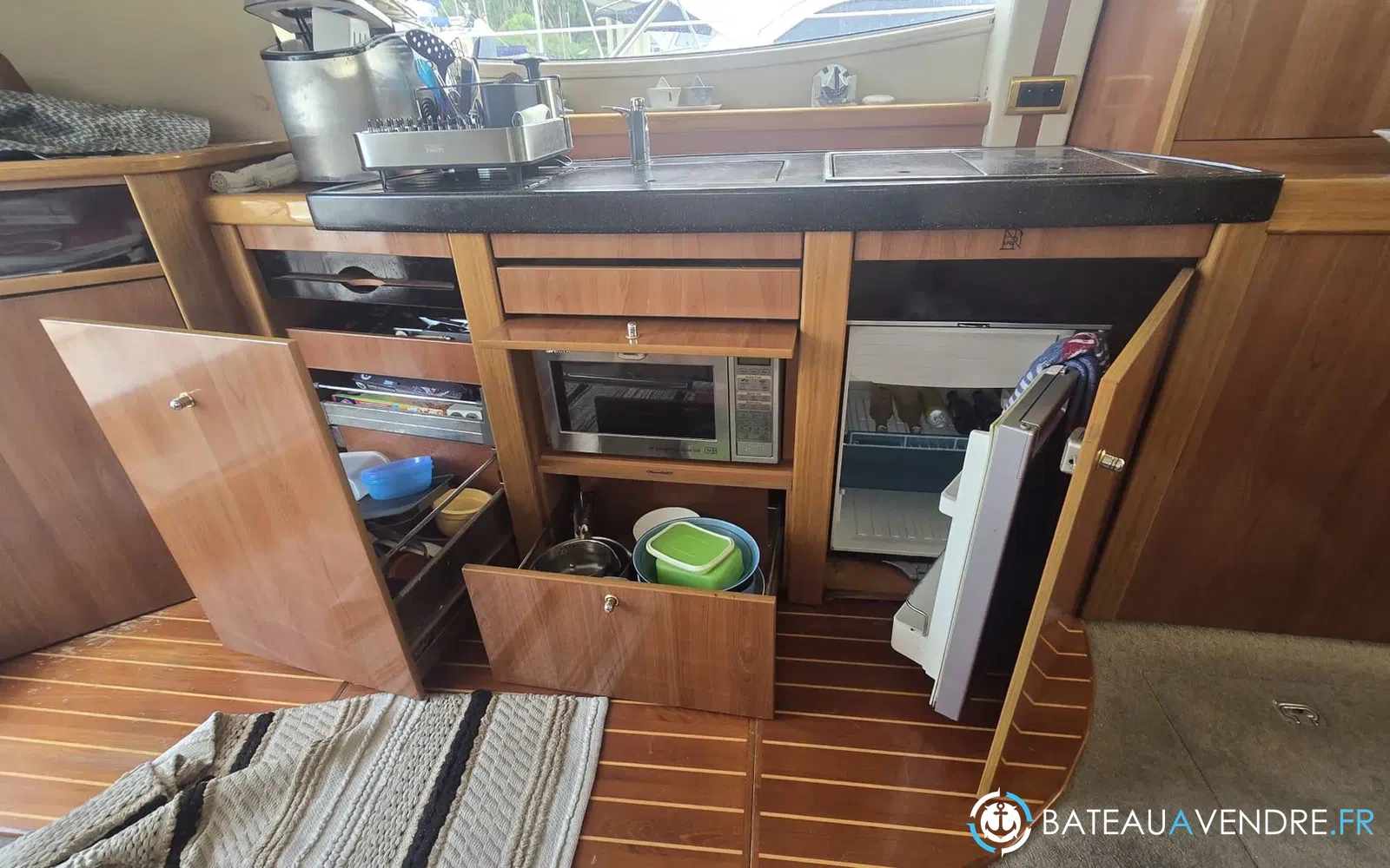slider 43 Sealine 42.5