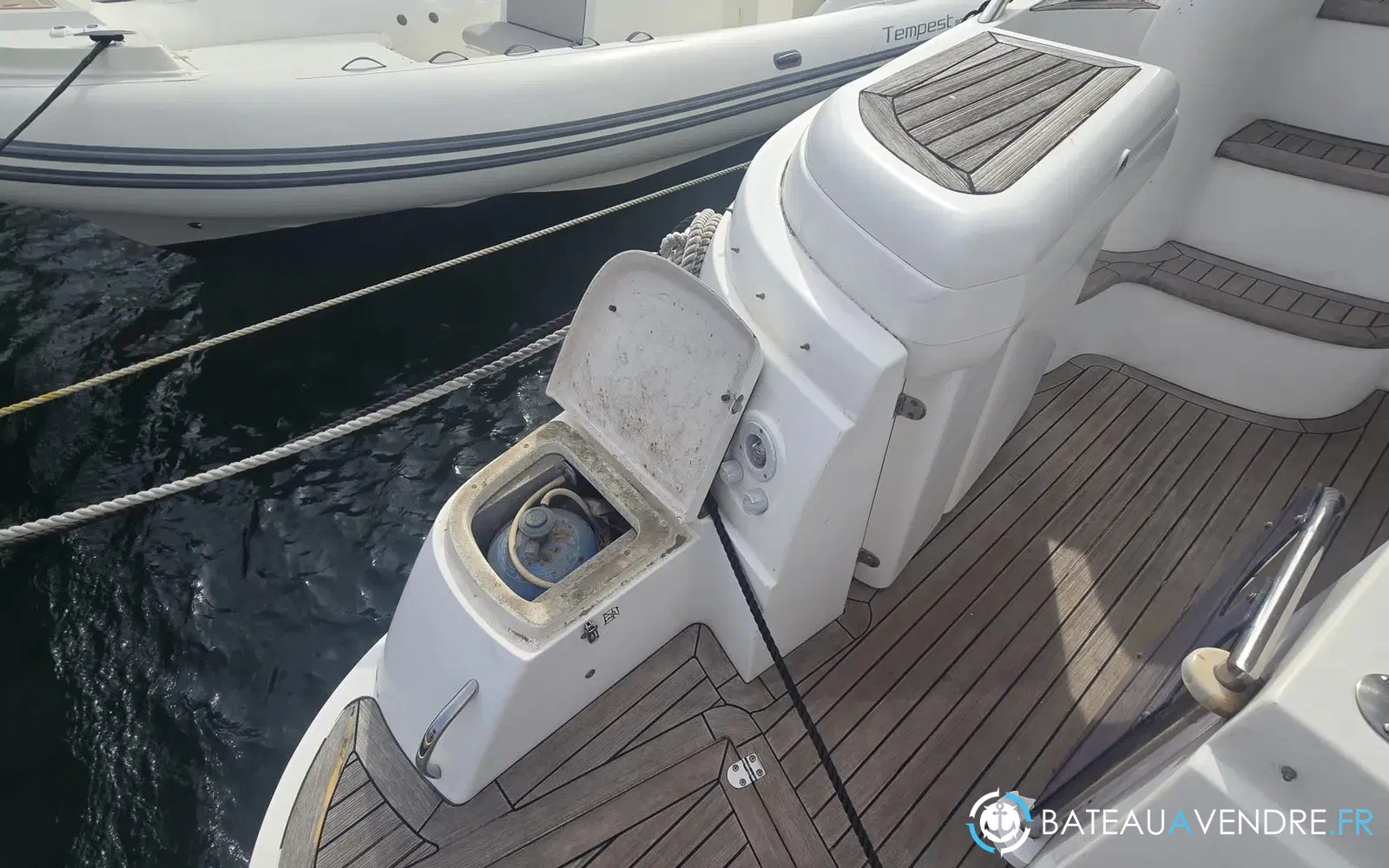 slider 13 Sealine 42.5