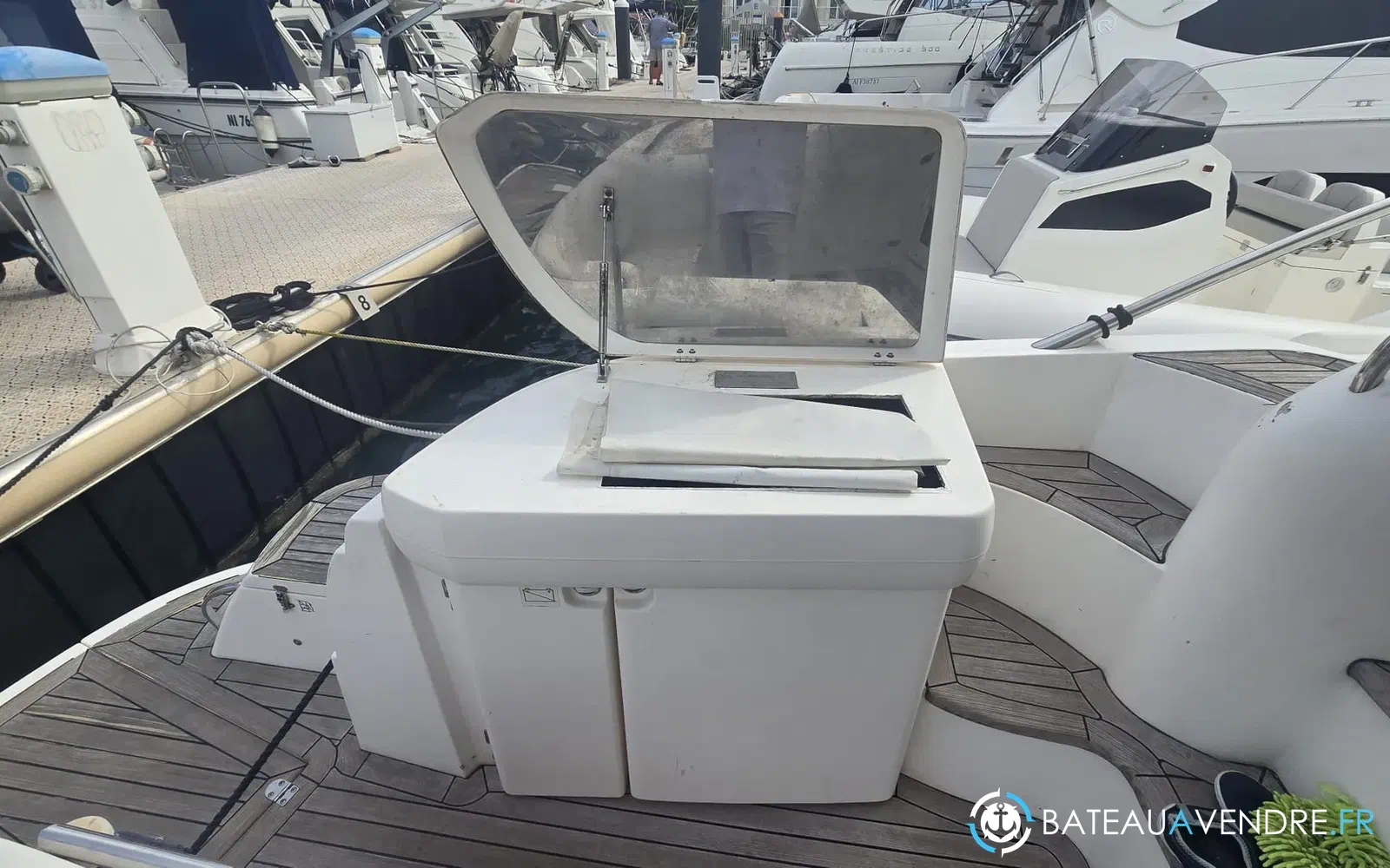slider 14 Sealine 42.5