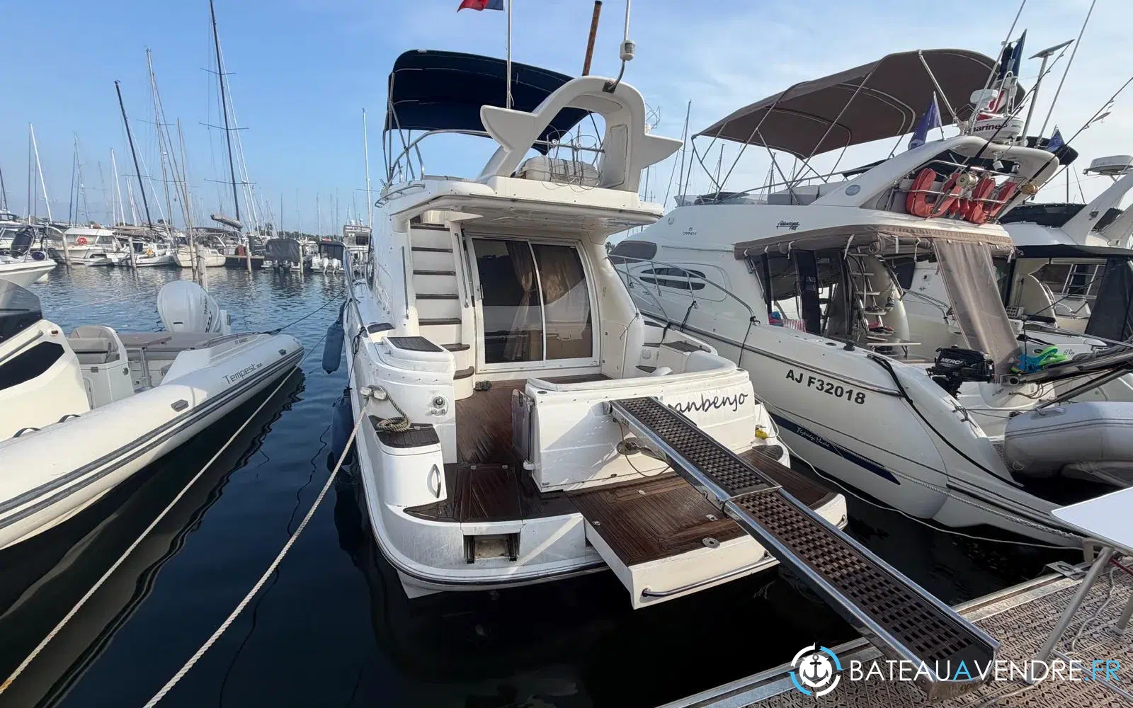 slider 4 Sealine 42.5
