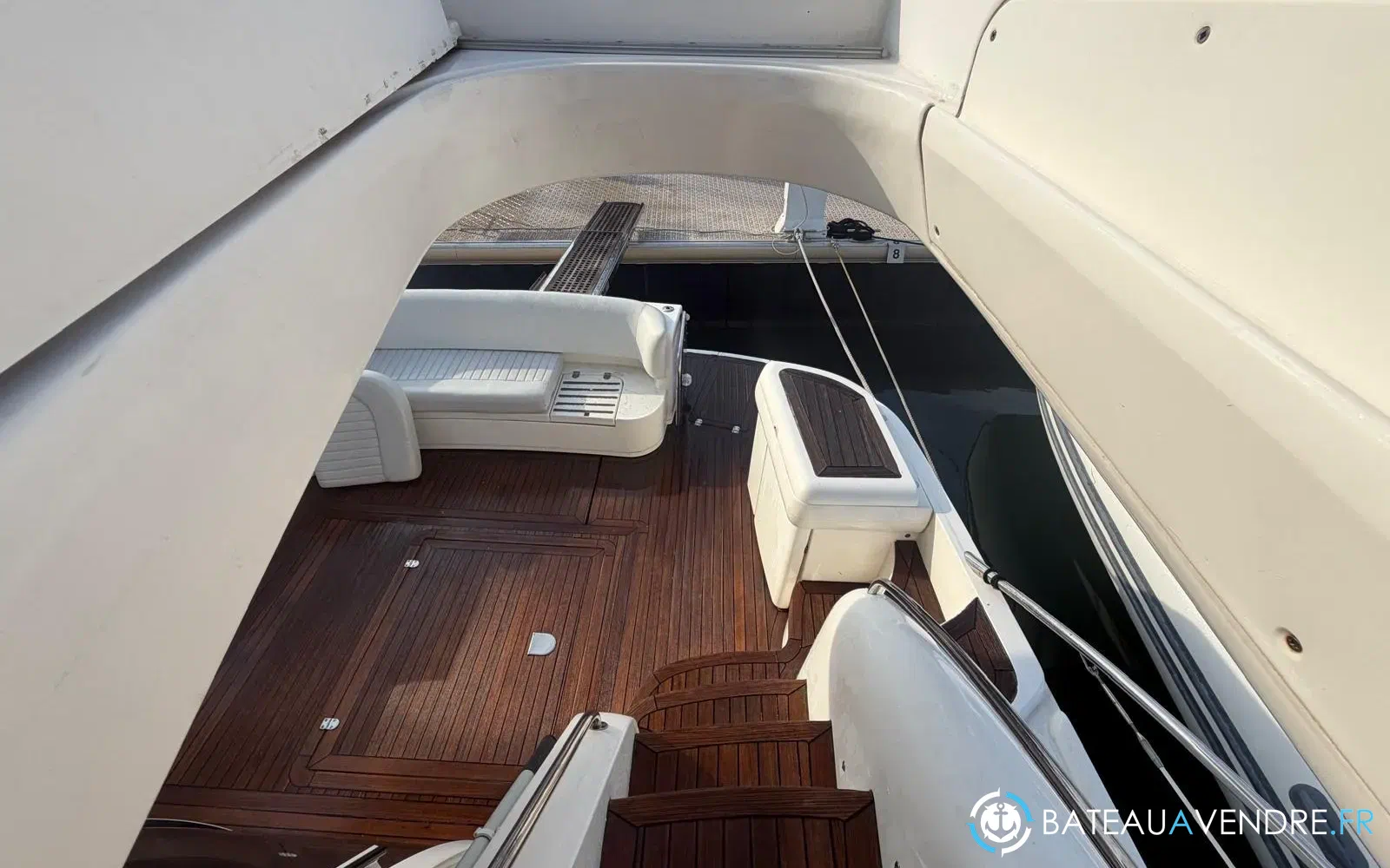 slider 21 Sealine 42.5