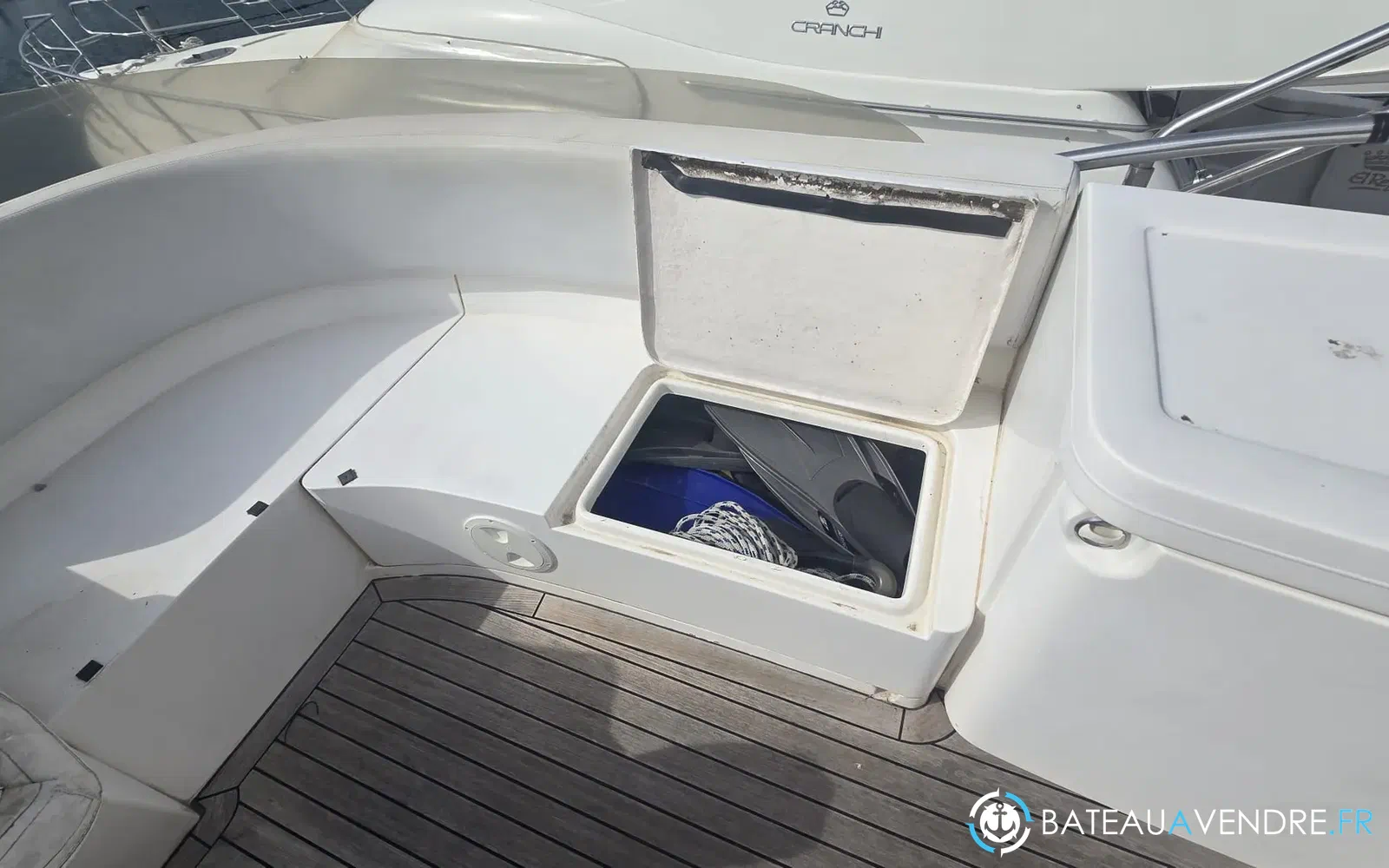 slider 26 Sealine 42.5