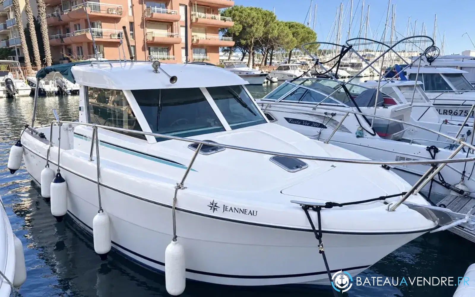 slider 0 Jeanneau Merry Fisher 695