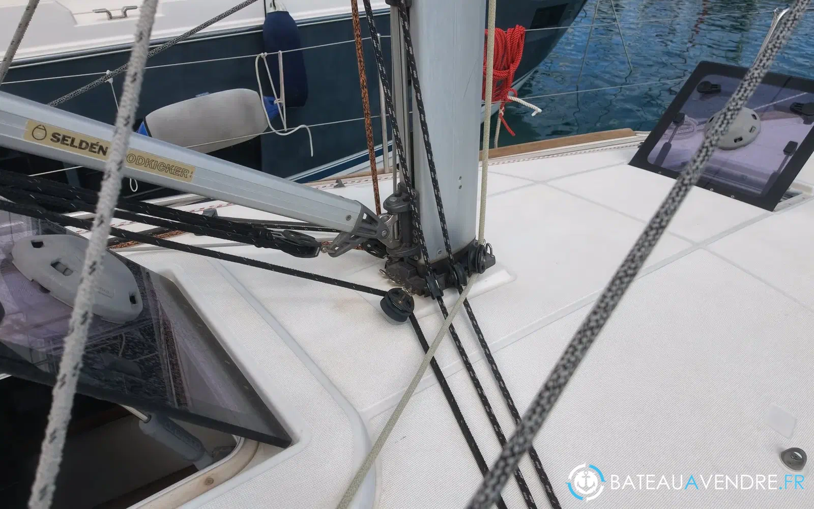 slider 11 Jeanneau Sun Odyssey 349
