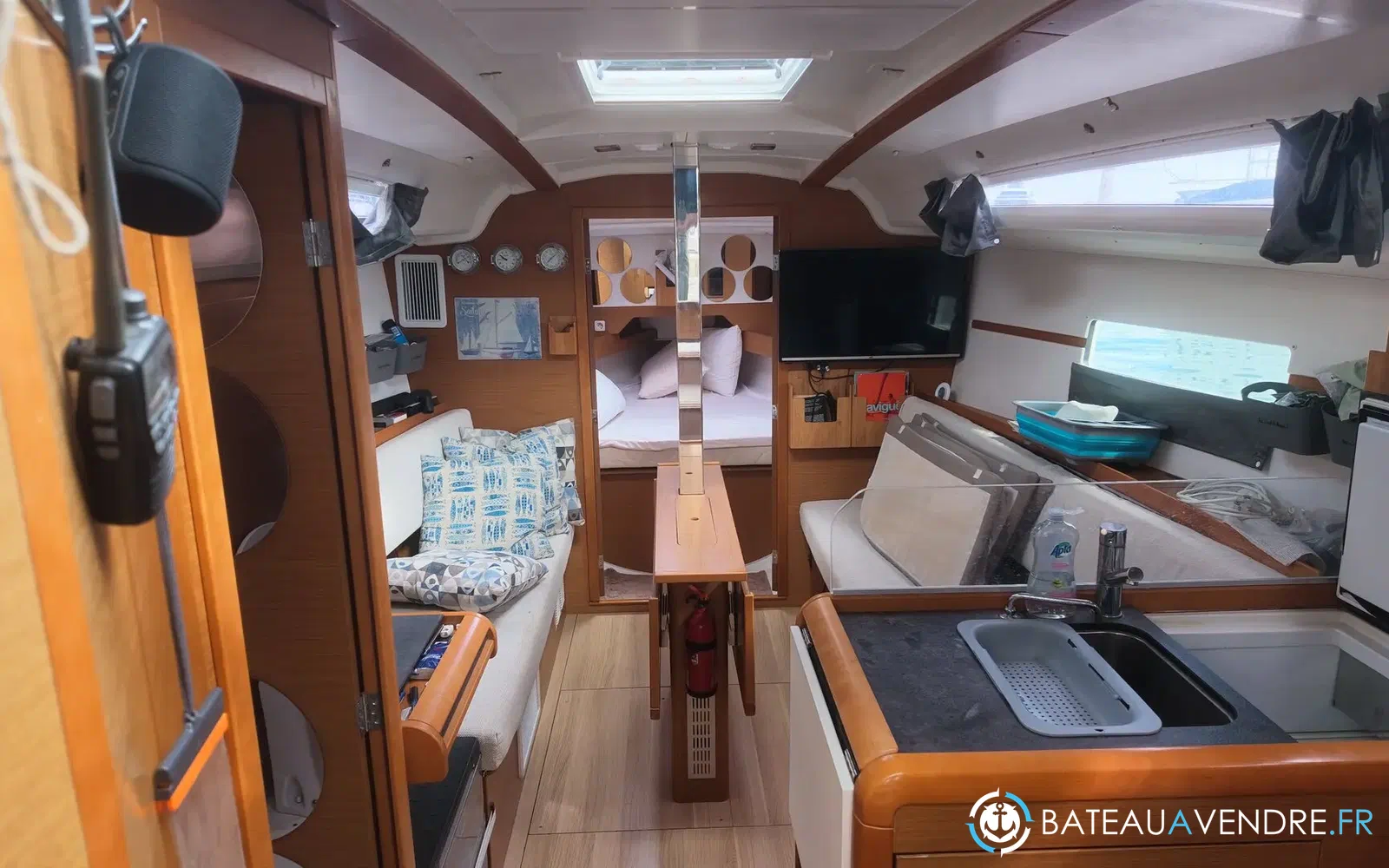 slider 16 Jeanneau Sun Odyssey 349