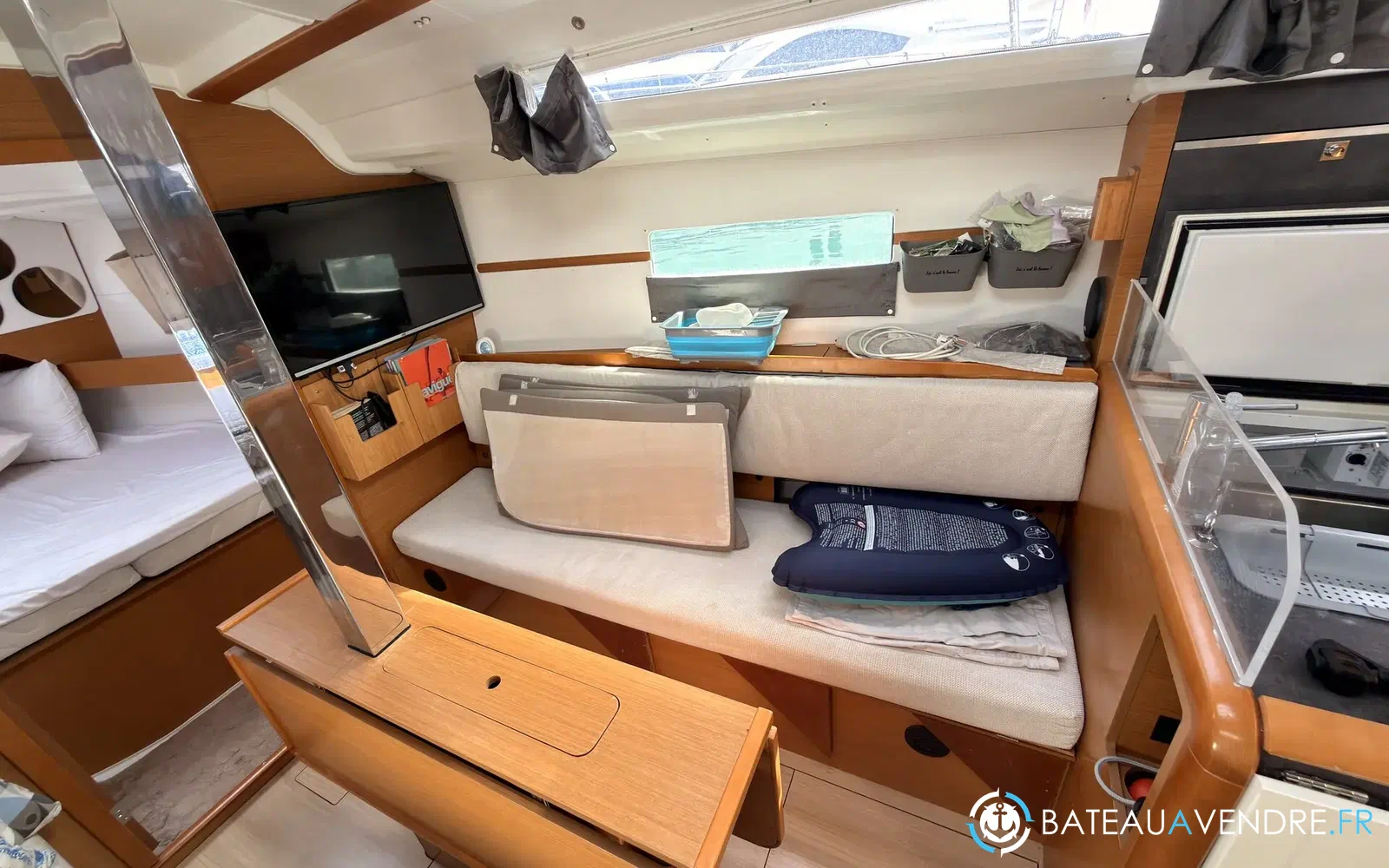 slider 17 Jeanneau Sun Odyssey 349