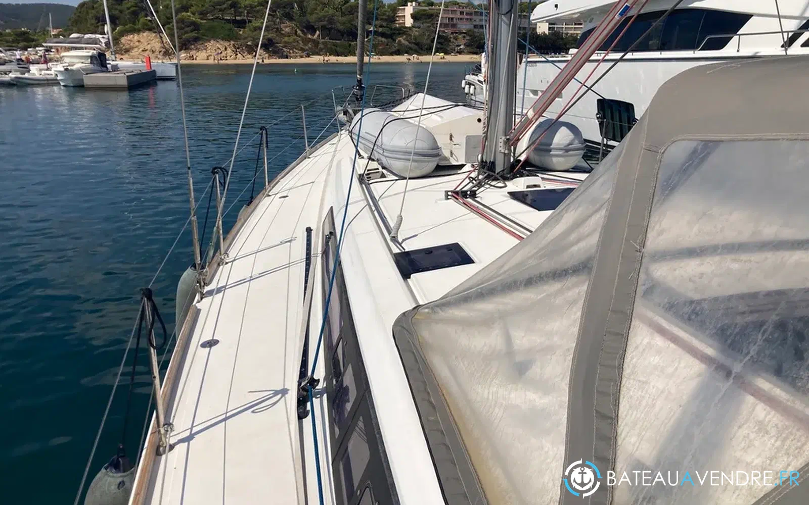 slider 8 Beneteau Oceanis 48
