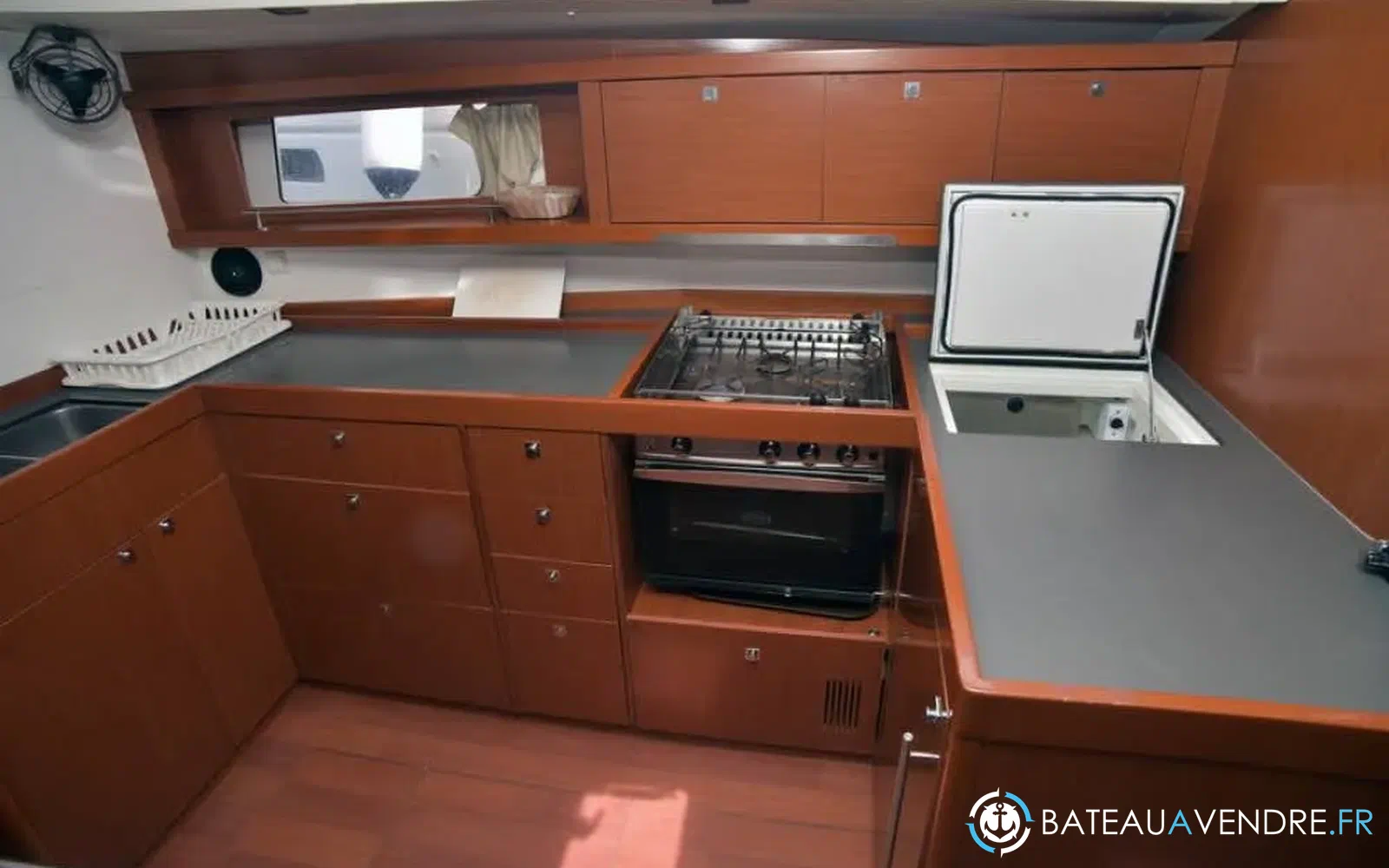slider 18 Beneteau Oceanis 48