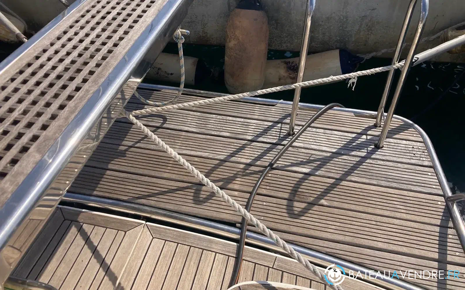 slider 16 Sealine F 33