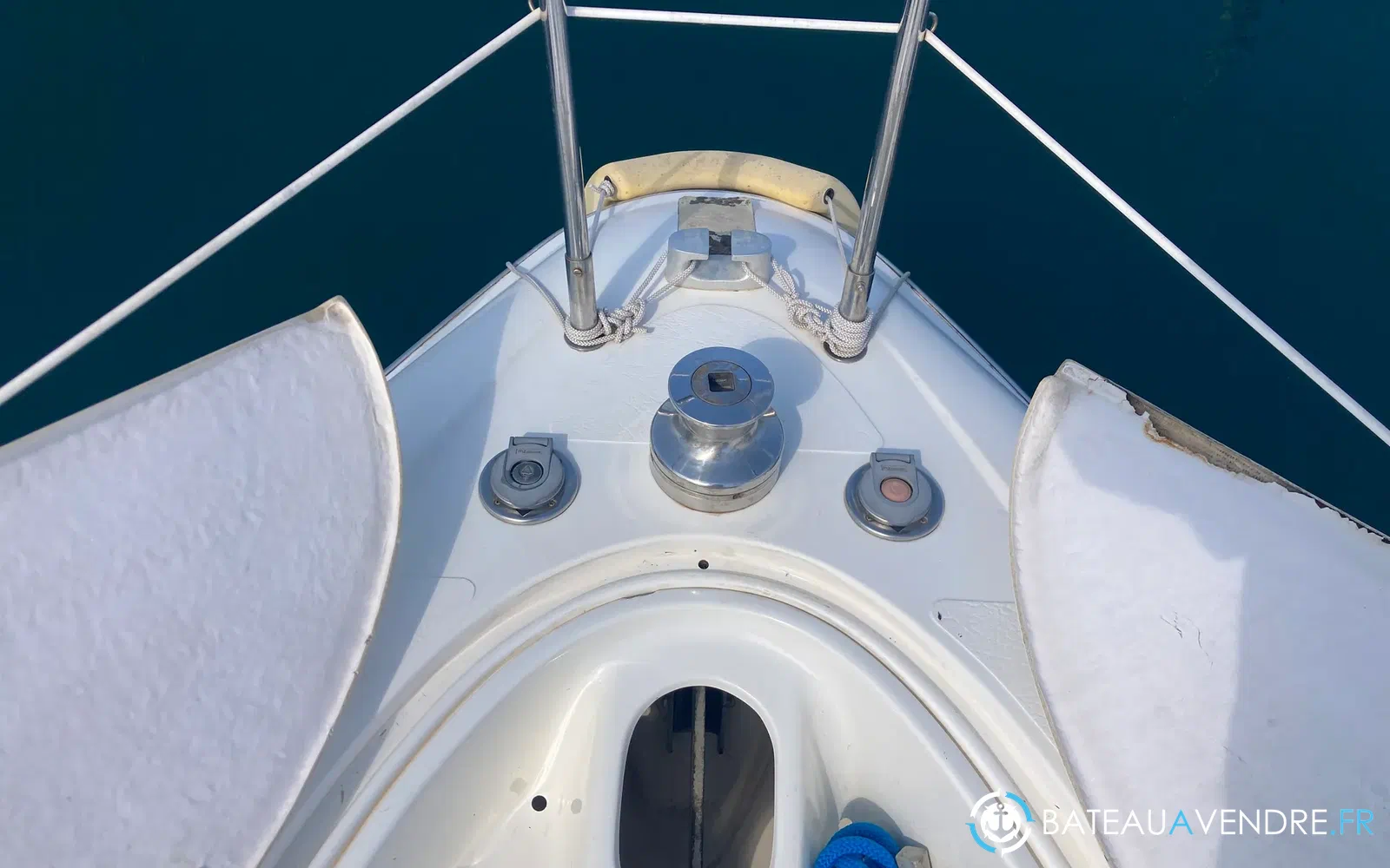 slider 19 Sealine F 33