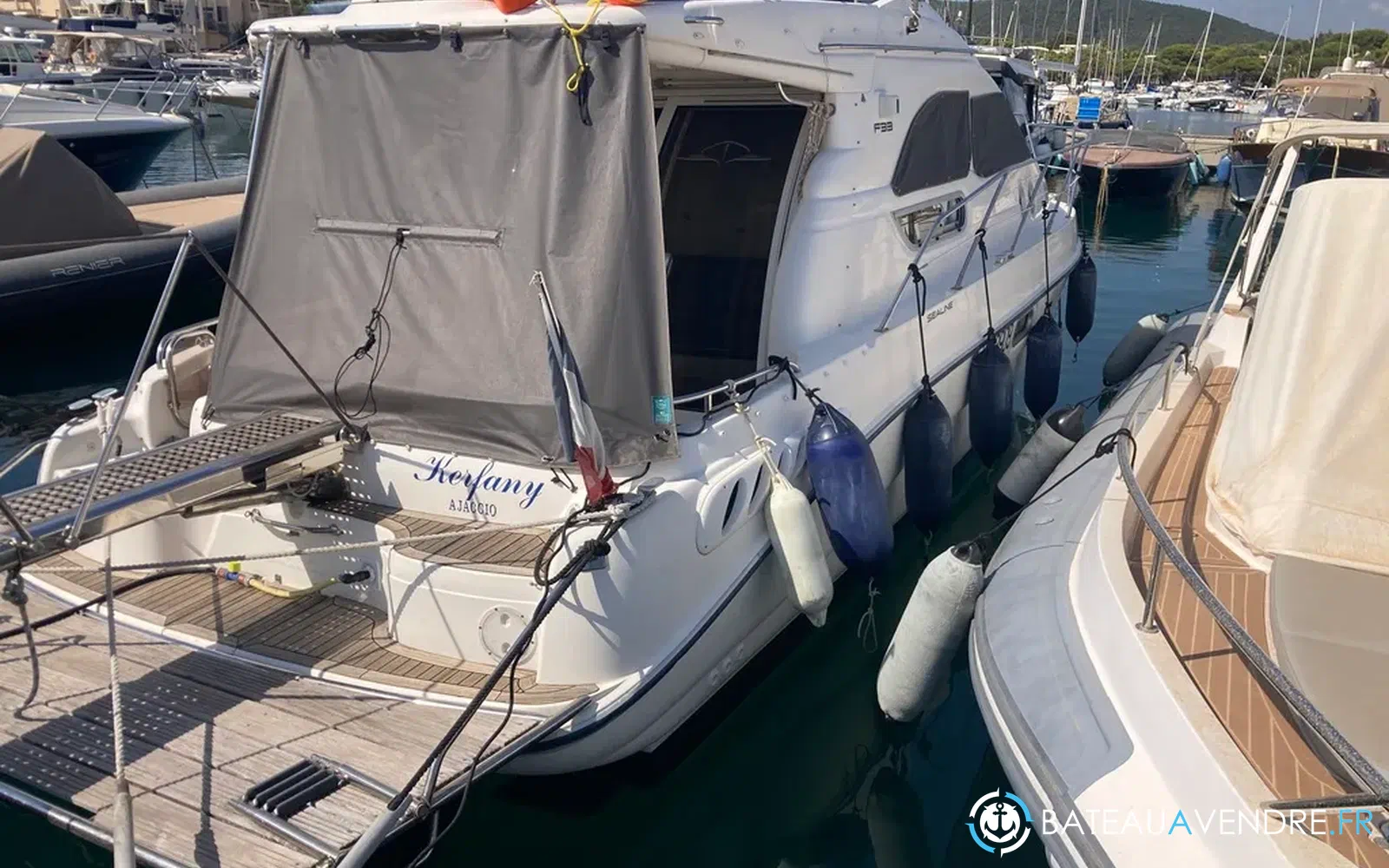 slider 6 Sealine F 33