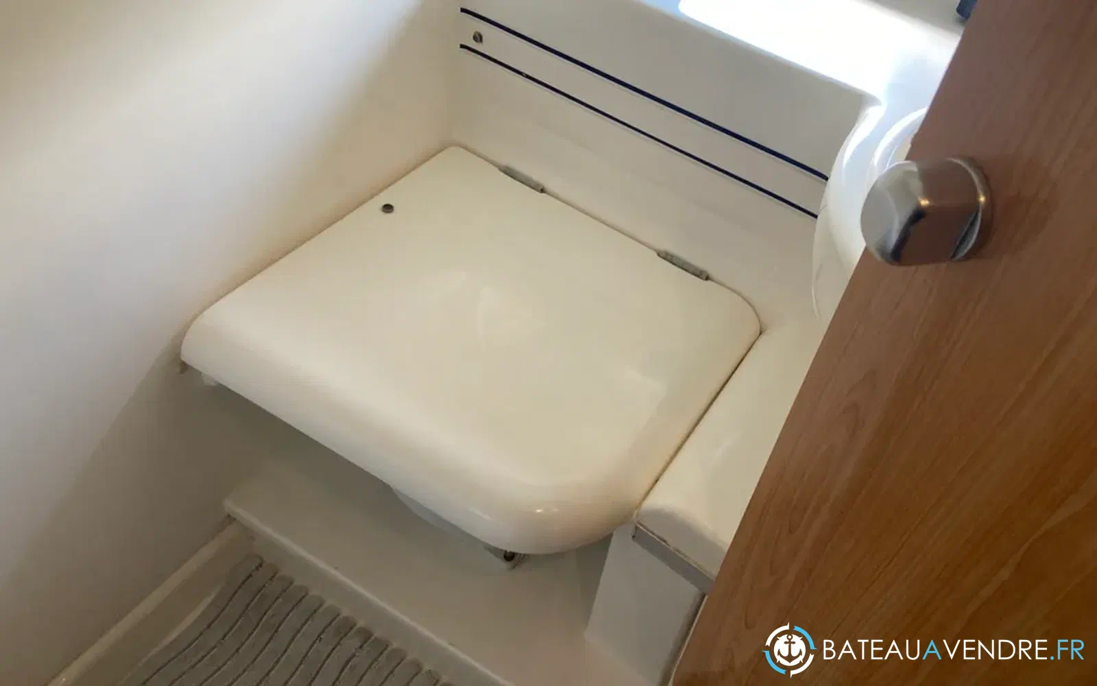 slider 33 Sealine F 33