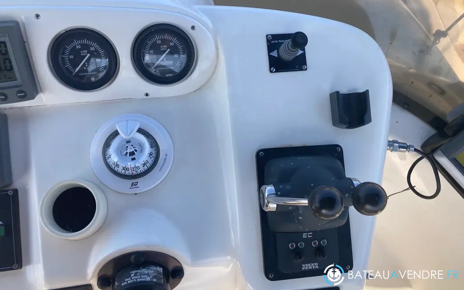 slider 53 Sealine F 33
