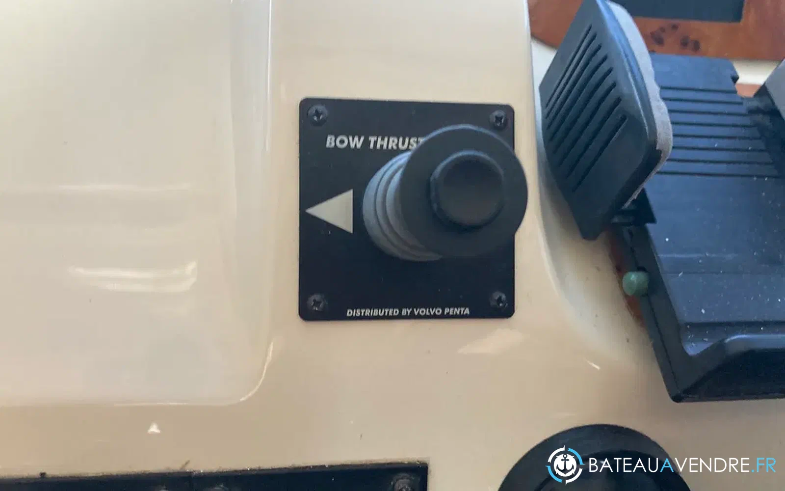 slider 36 Sealine F 33