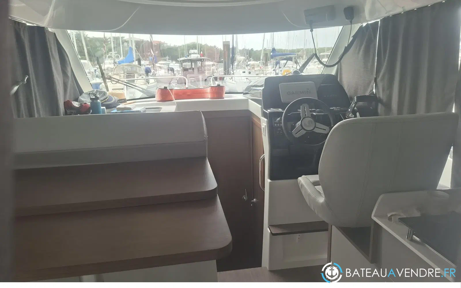 slider 4 Beneteau Antares Serie 9