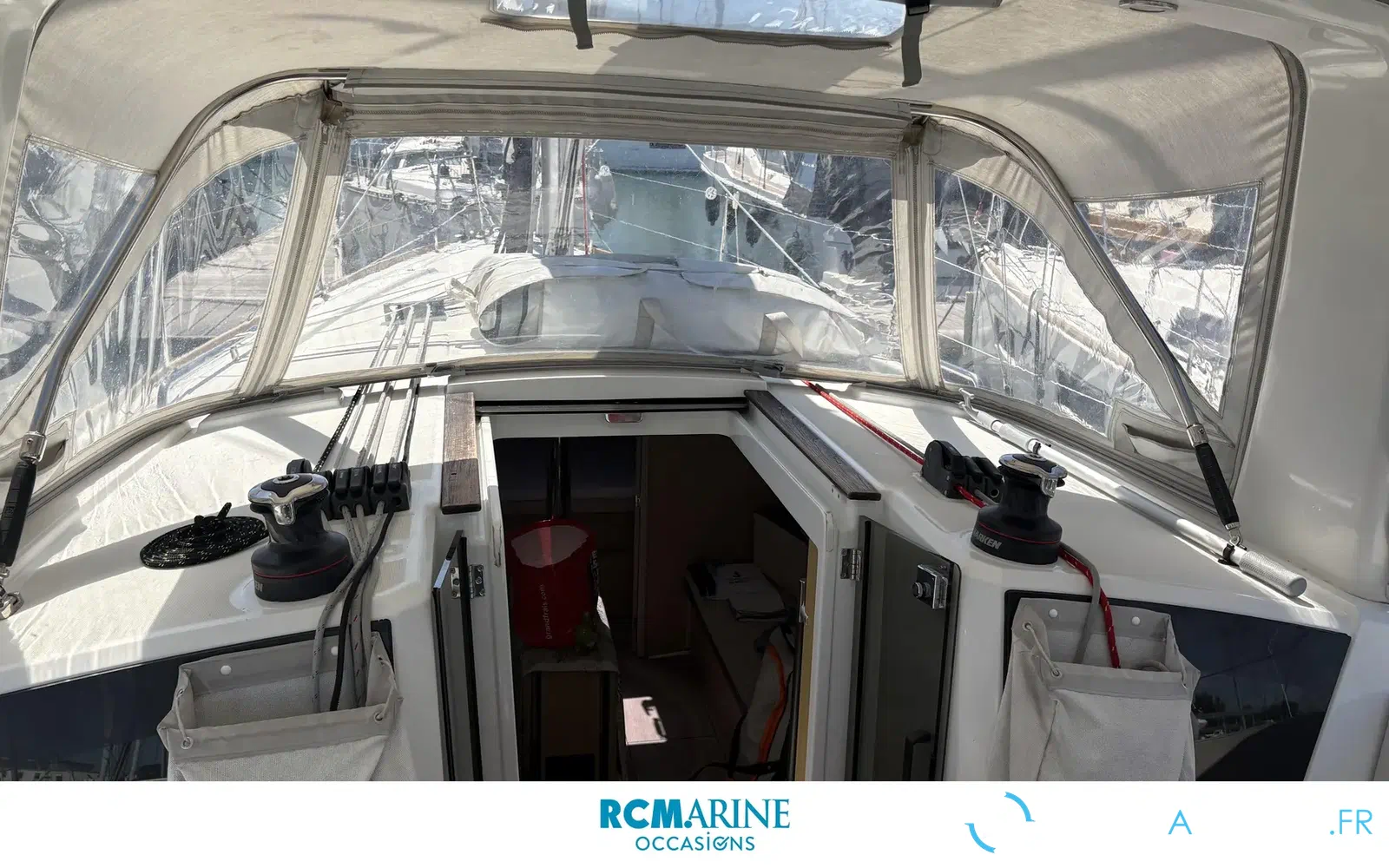 slider 21 Beneteau Oceanis 38.1