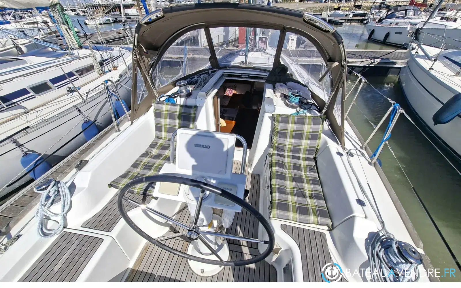 slider 5 Beneteau Oceanis 31 Limited Edition