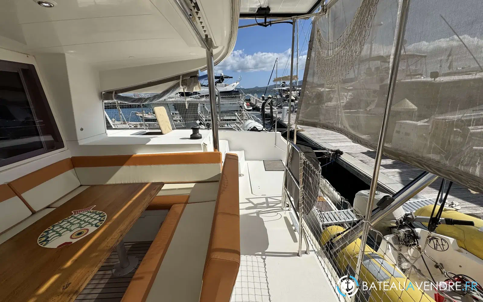 slider 34 Lagoon 400