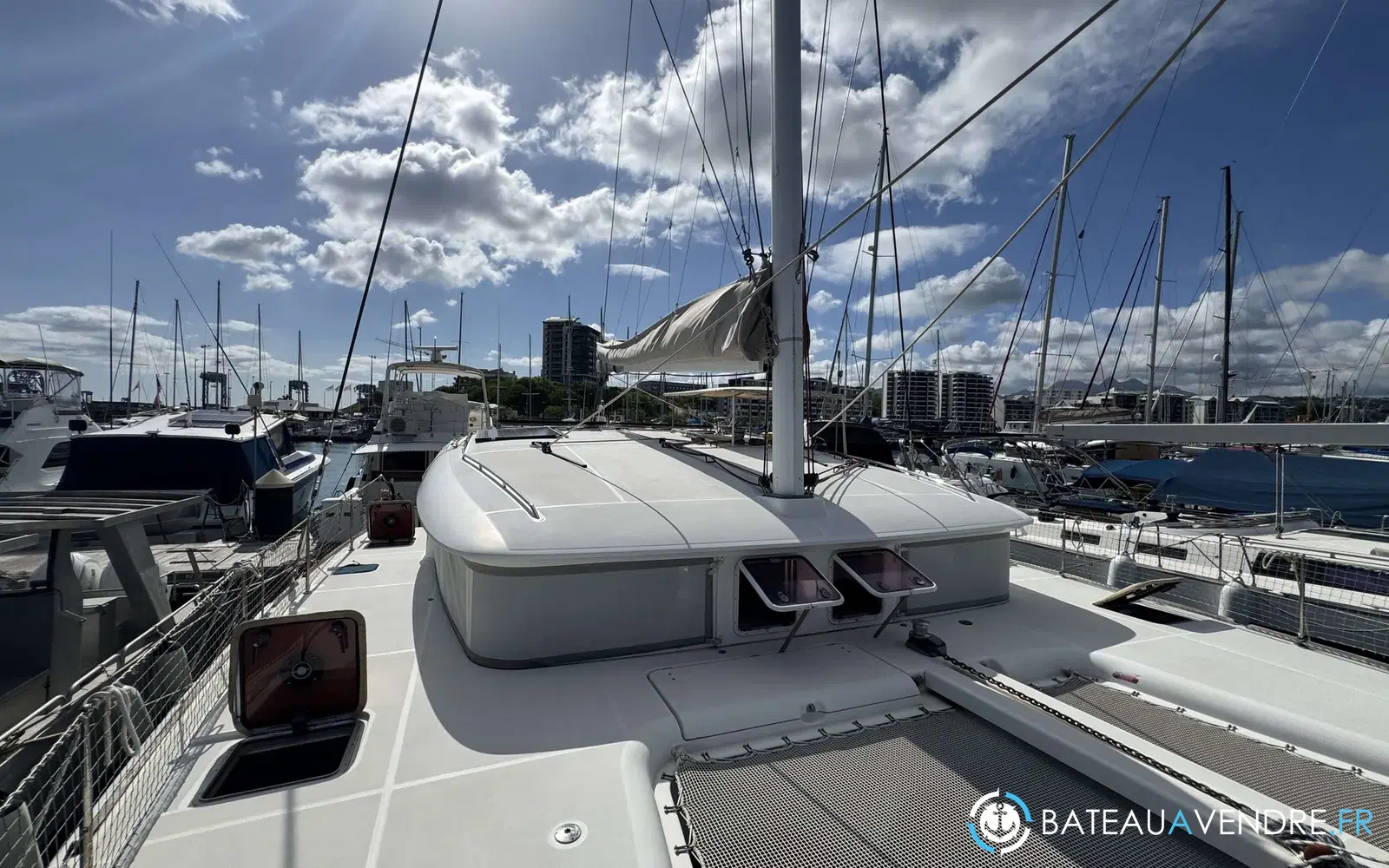 slider 44 Lagoon 400