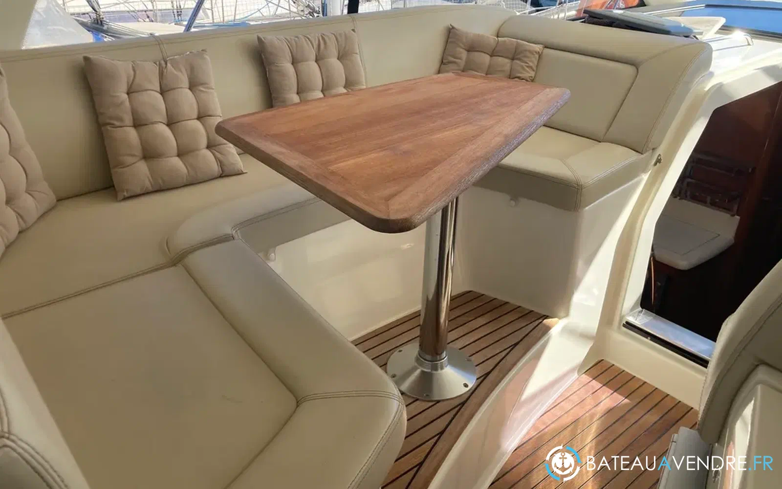 slider 20 Jeanneau Prestige 38 S