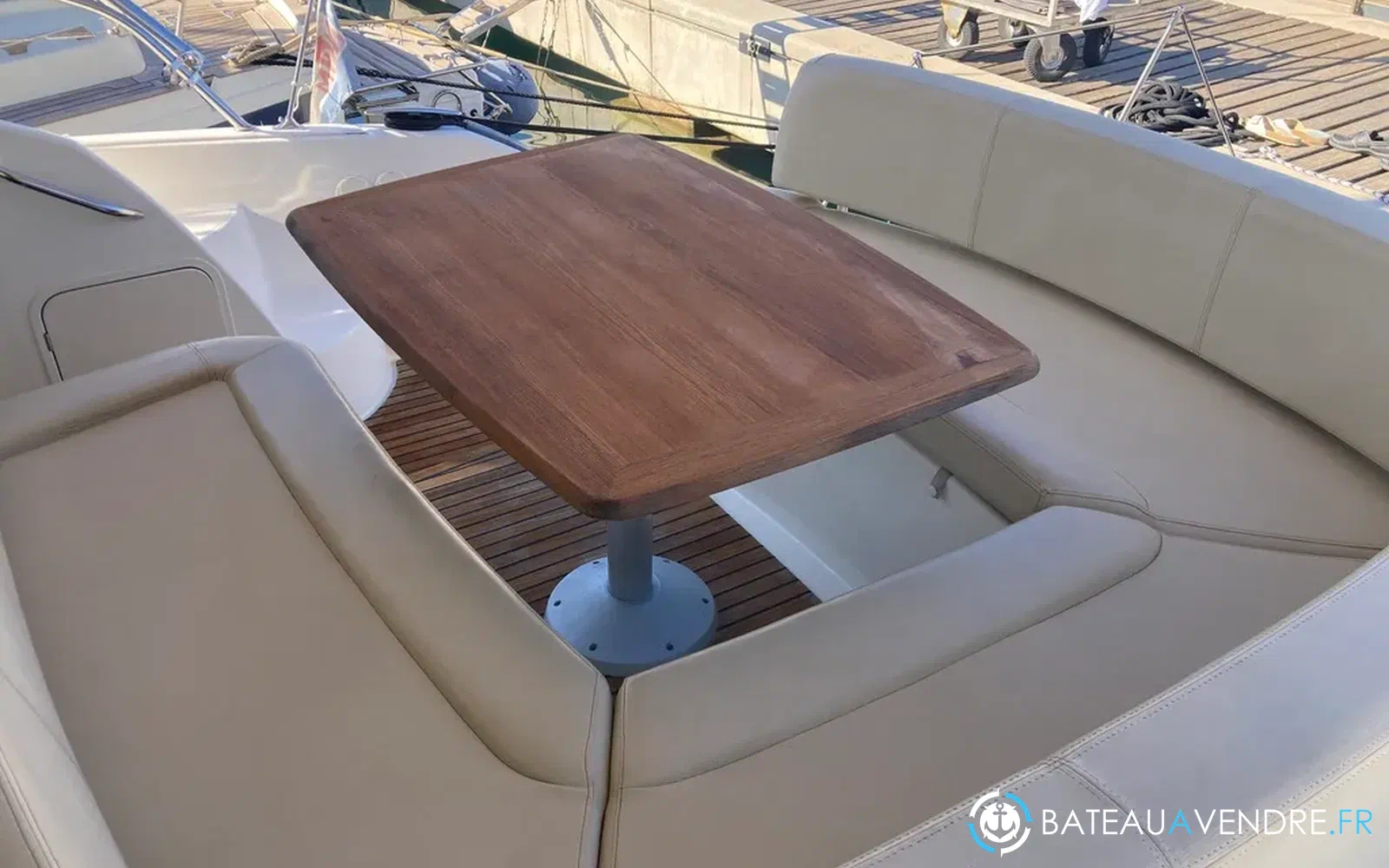slider 9 Jeanneau Prestige 38 S