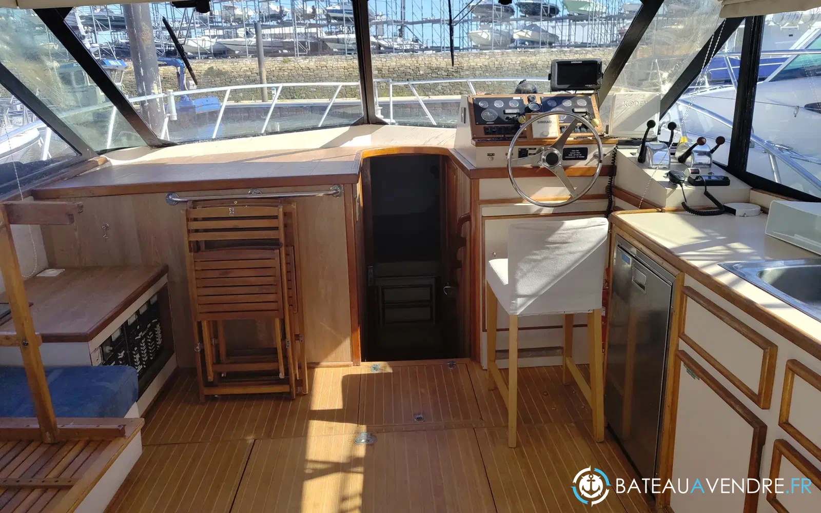 slider 19 Black Fin 38 Flybridge