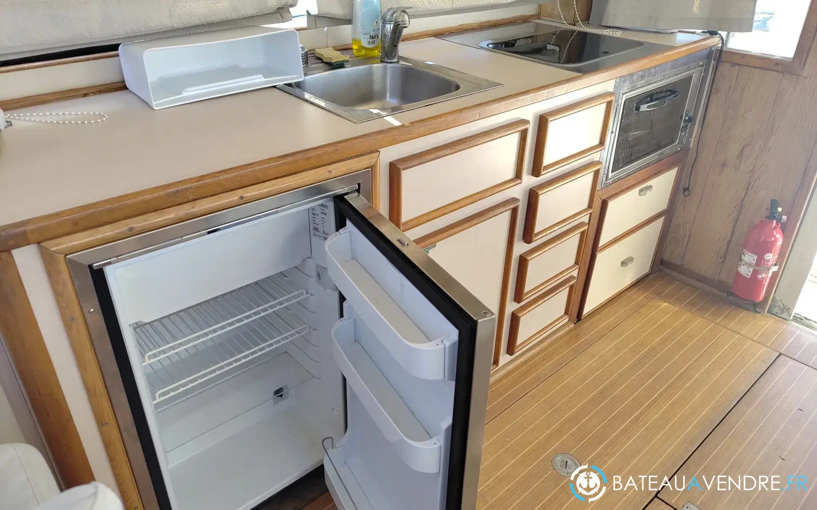 slider 24 Black Fin 38 Flybridge