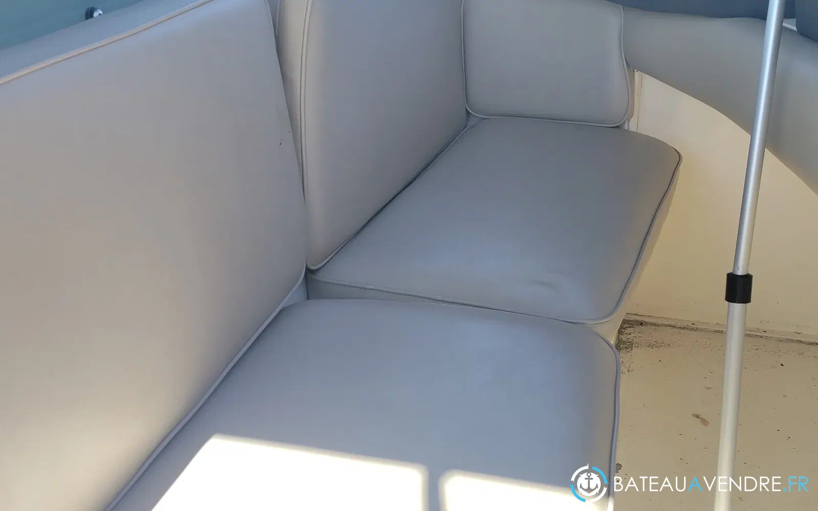 slider 18 Black Fin 38 Flybridge