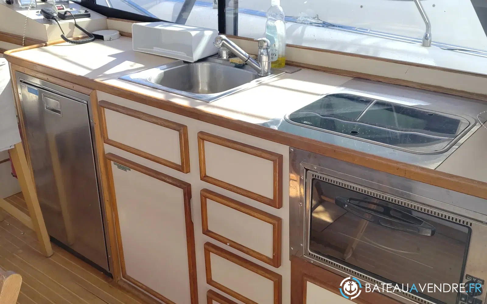slider 23 Black Fin 38 Flybridge