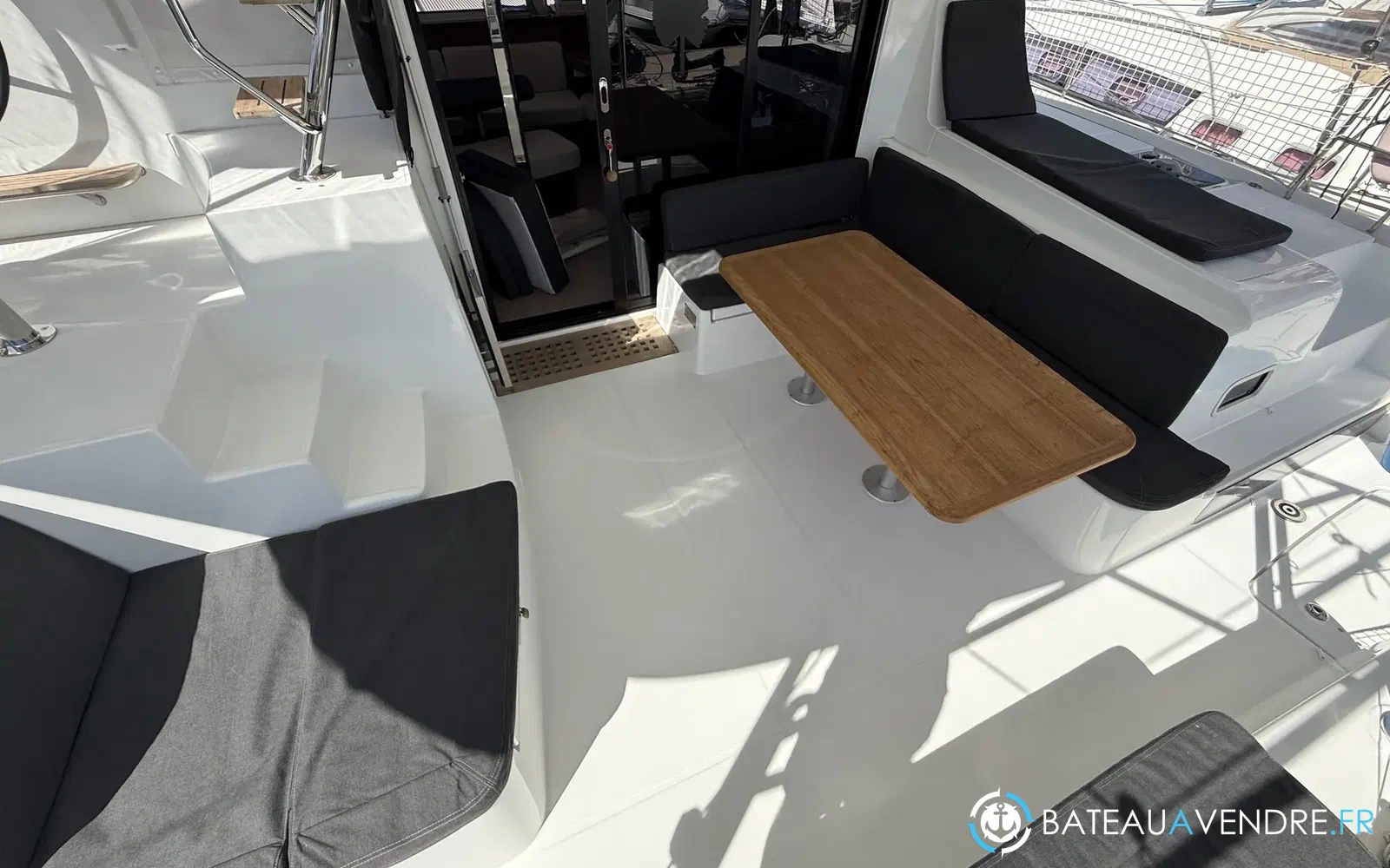 slider 18 Lagoon 42