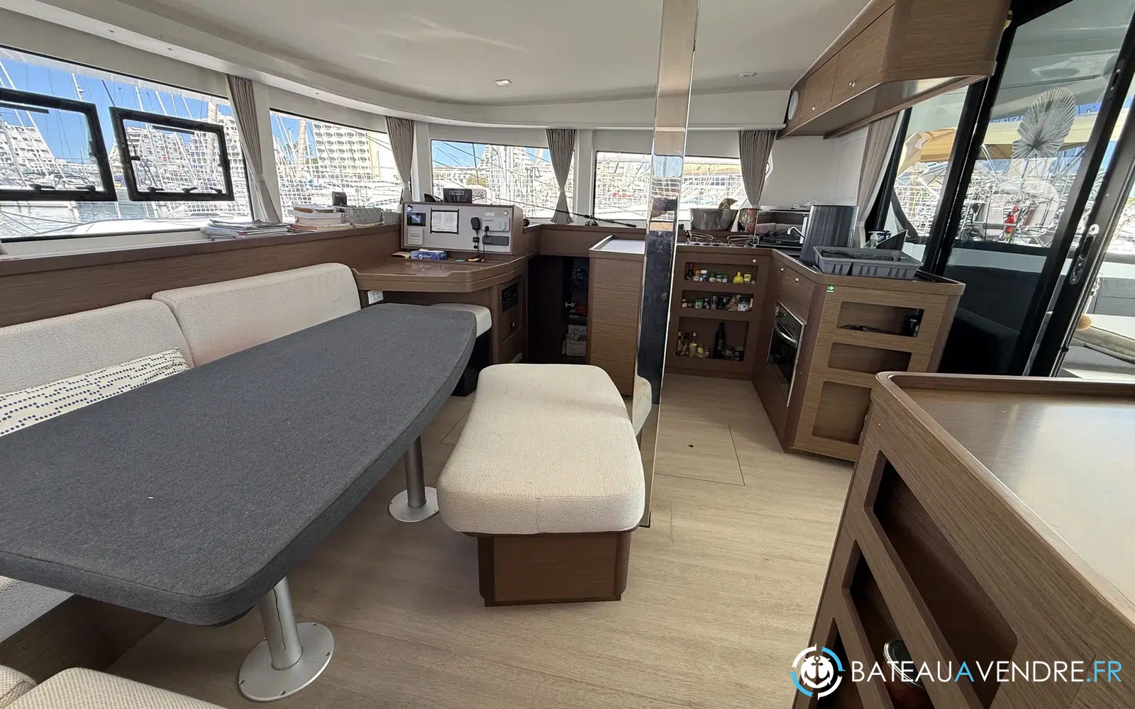 slider 21 Lagoon 42
