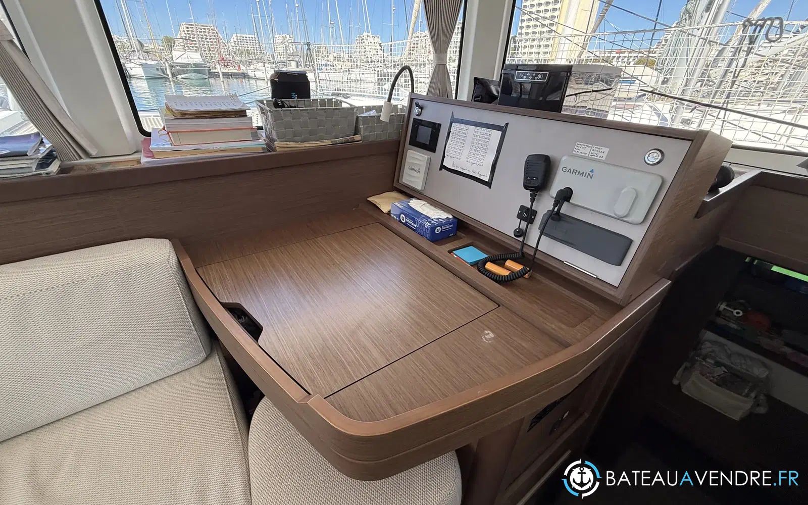 slider 24 Lagoon 42