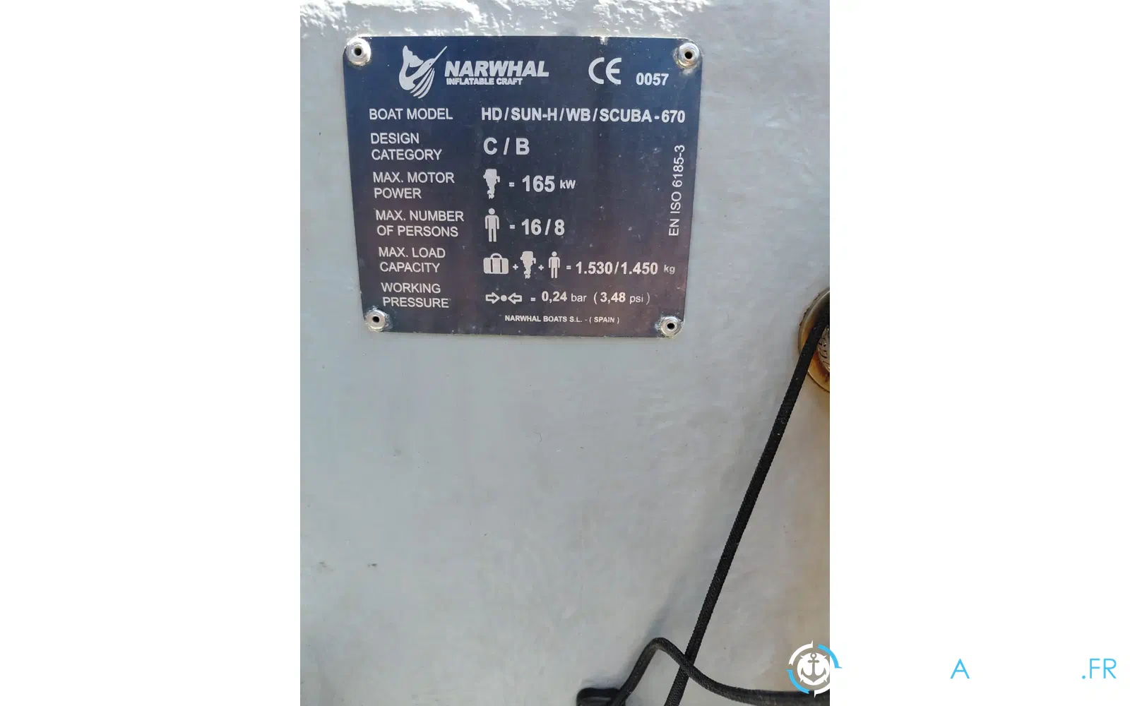 slider 5 Narwhal HD 670