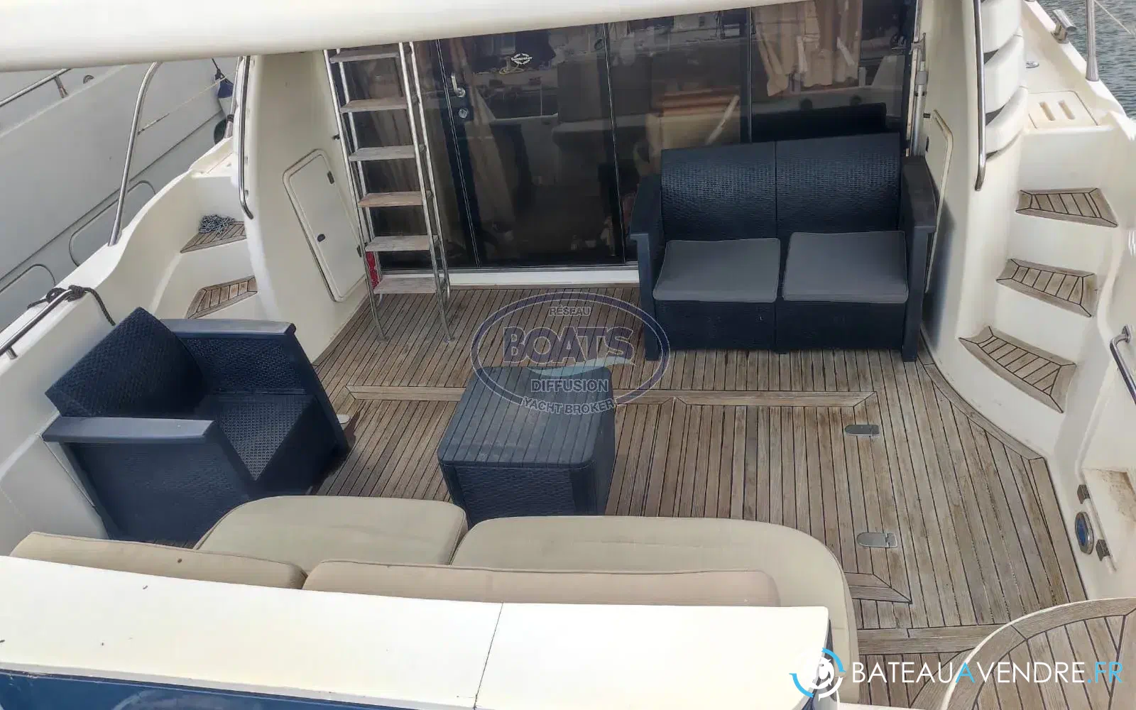 slider 1 Sunseeker Manhattan 58