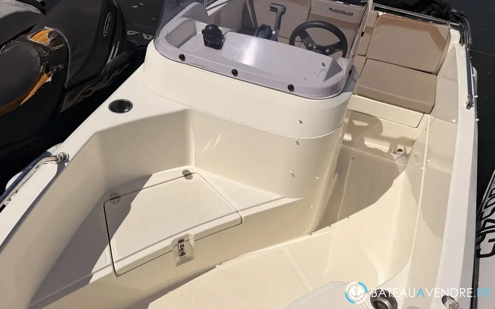 slider 9 Quicksilver Activ 455 Open