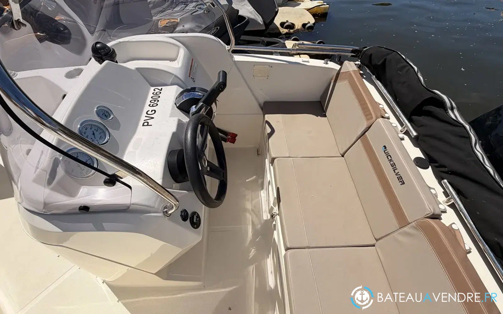 slider 11 Quicksilver Activ 455 Open